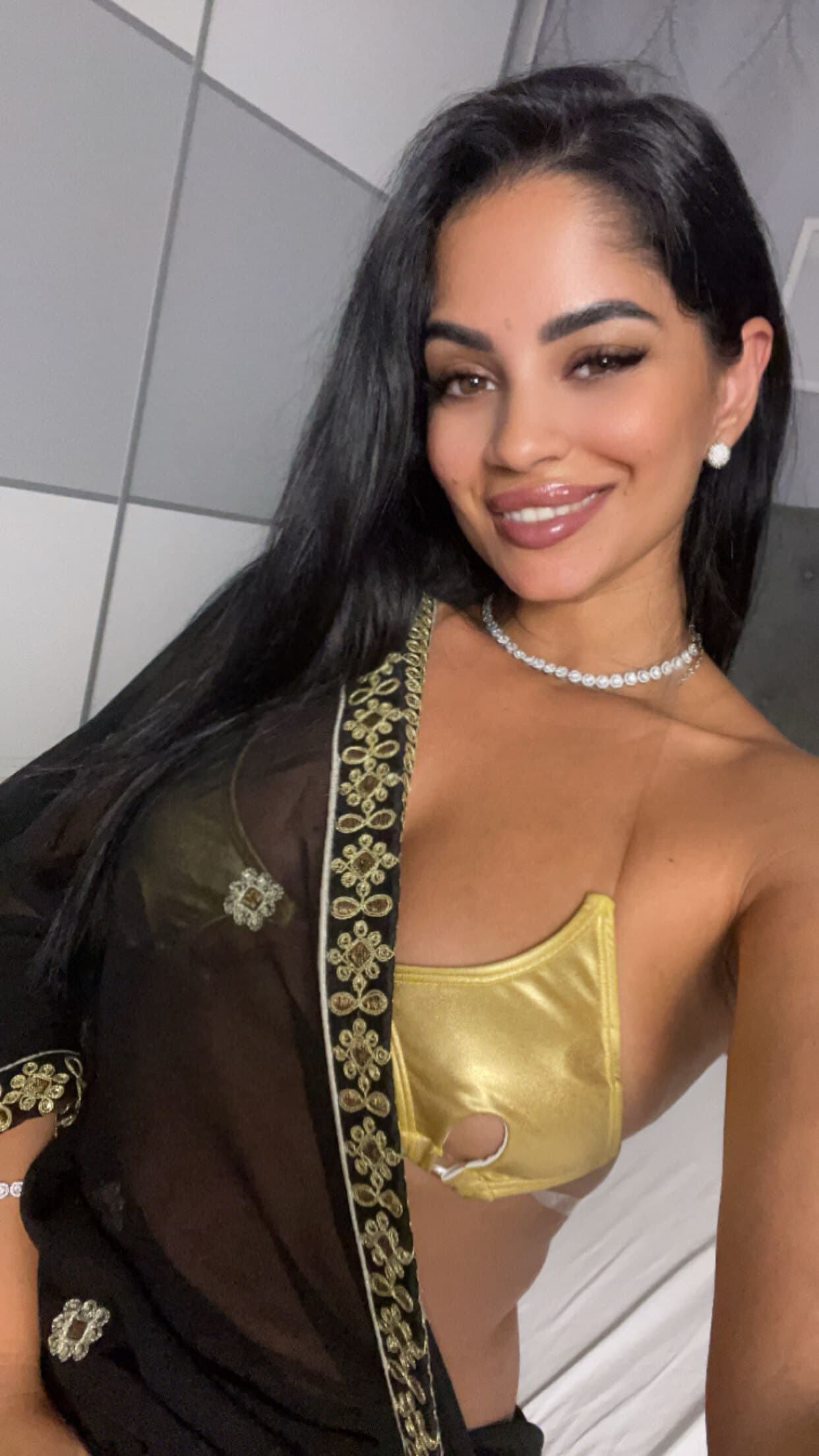 Adelle 🔞 TOP%9 🔞