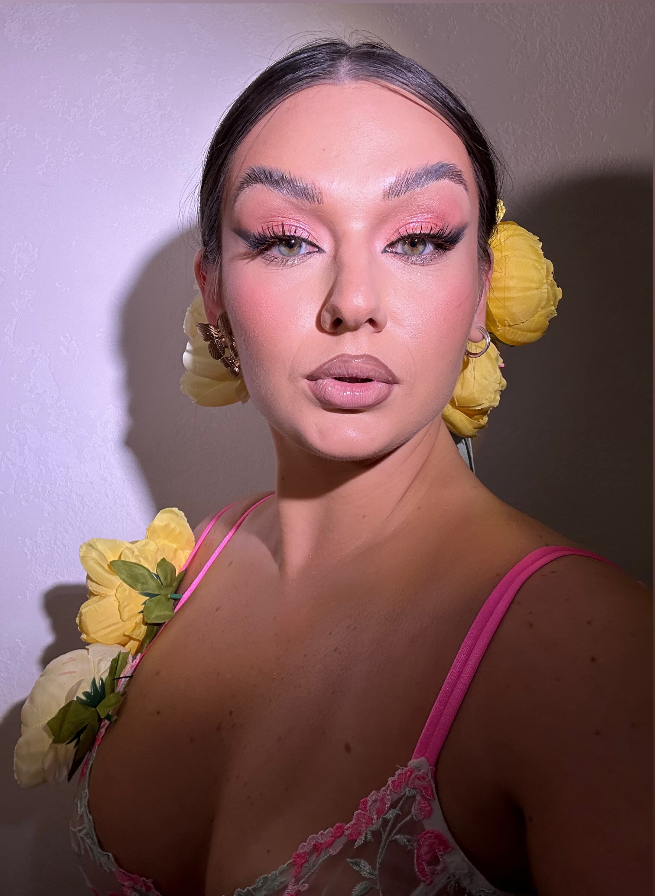 𝓐𝓭𝓸𝓻𝓪𝓫𝓵𝓮 𝓒𝓪𝓼𝓼𝓲𝓮