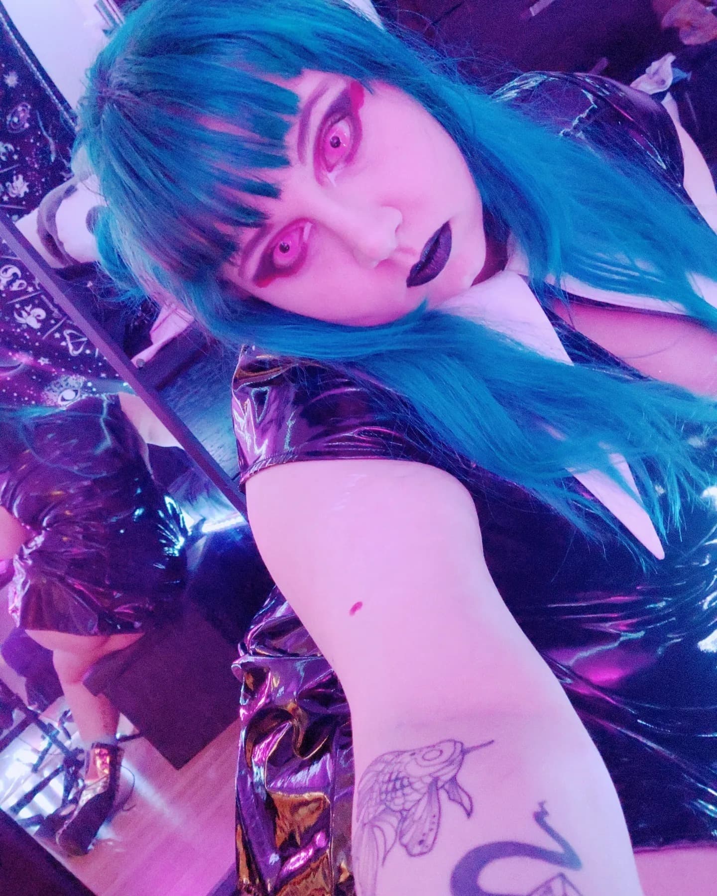 𝔹𝔻𝕊𝕄 ℚ𝕌𝔼𝔼ℕ