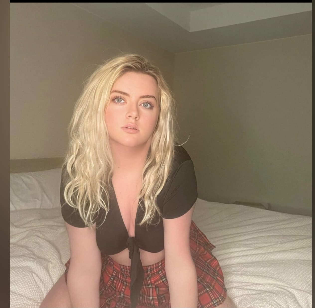 💕𝔸𝕕𝕕𝕚𝕤𝕠𝕟💕    🅂🄴🅇🅃🄸🄽🄶 🅀🅄🄴🄴🄽