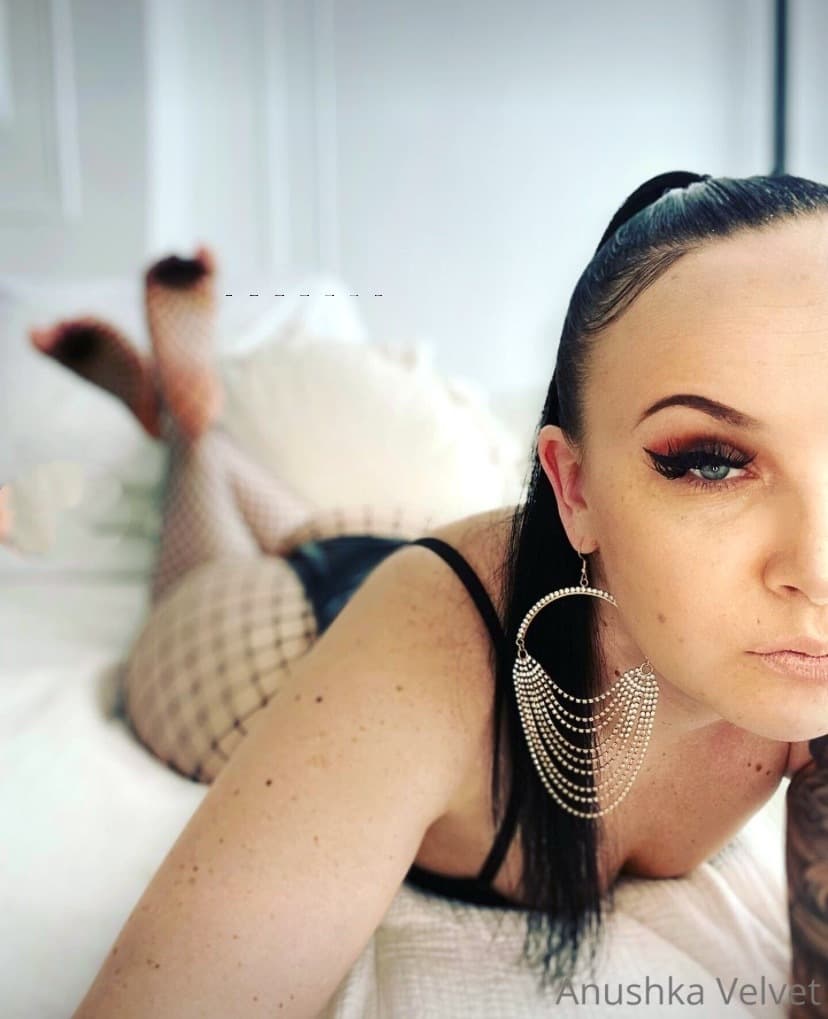 Anushka Velvet 🇺🇦💙💛
