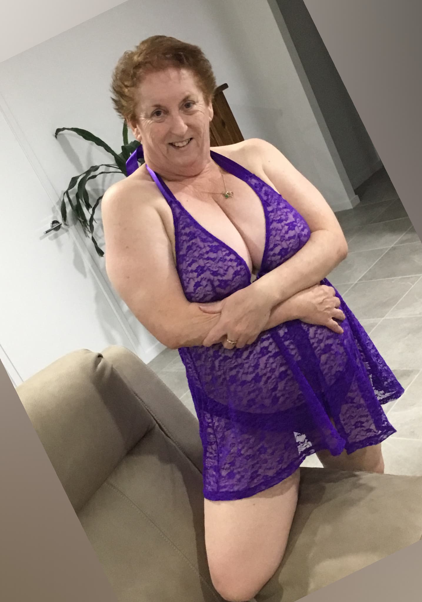 Aussie_GILF_Queen