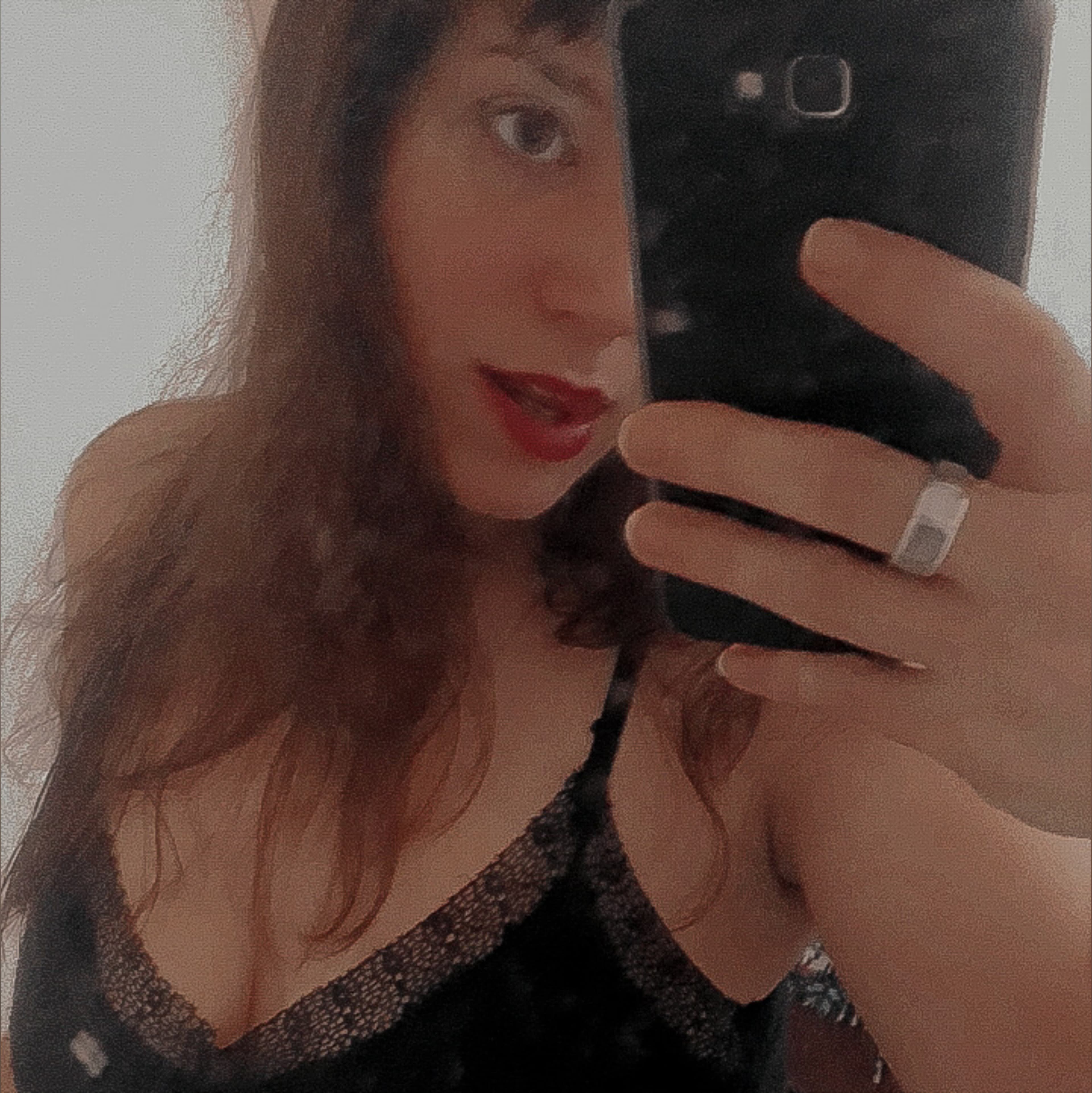 🌹 M i s s   L a u r a 🌹