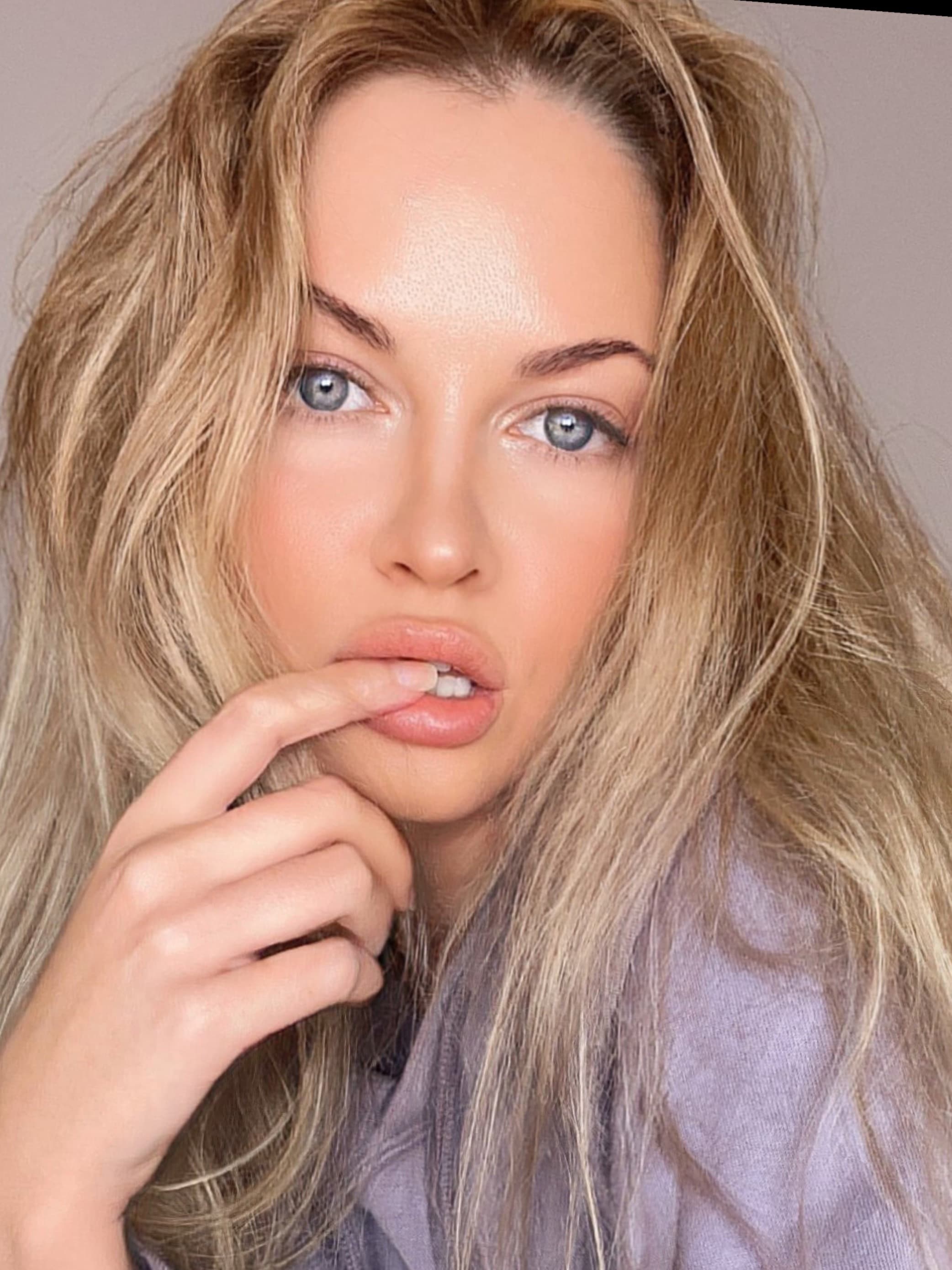 ❤️ Bella KINKY VIP