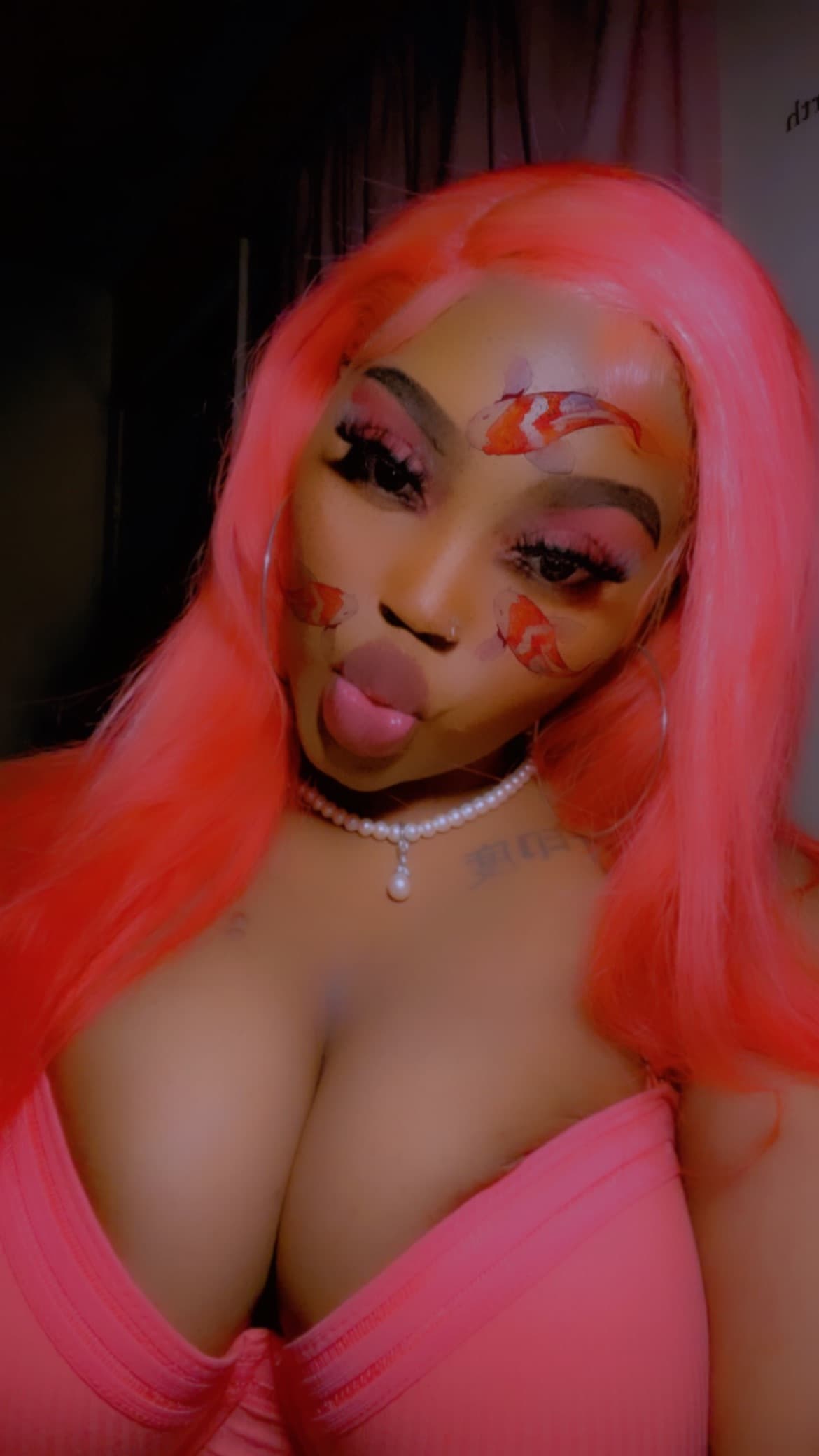 Anonymous Chick😻🧘‍♀️