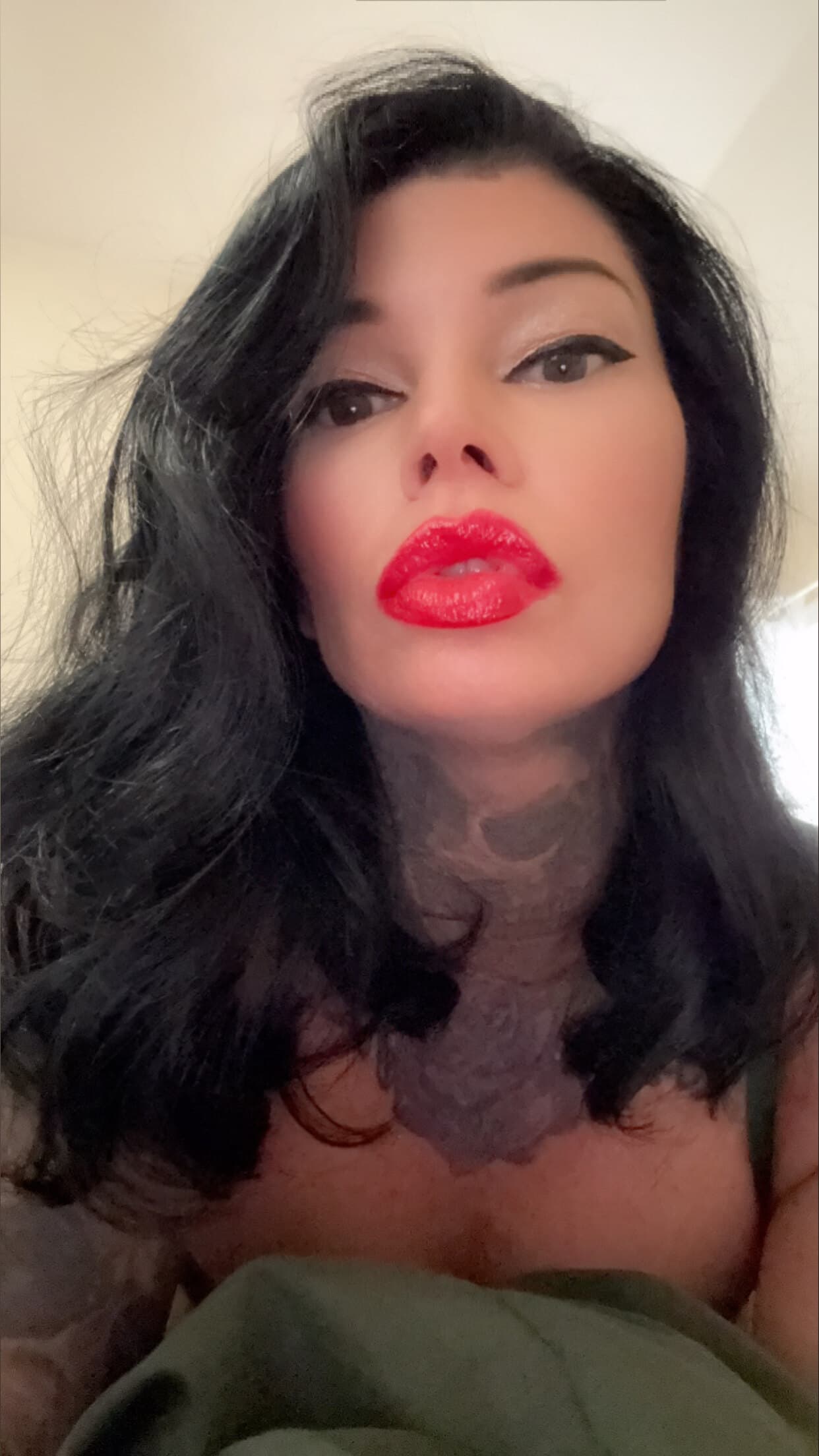 McKenna’s  Free 🆓