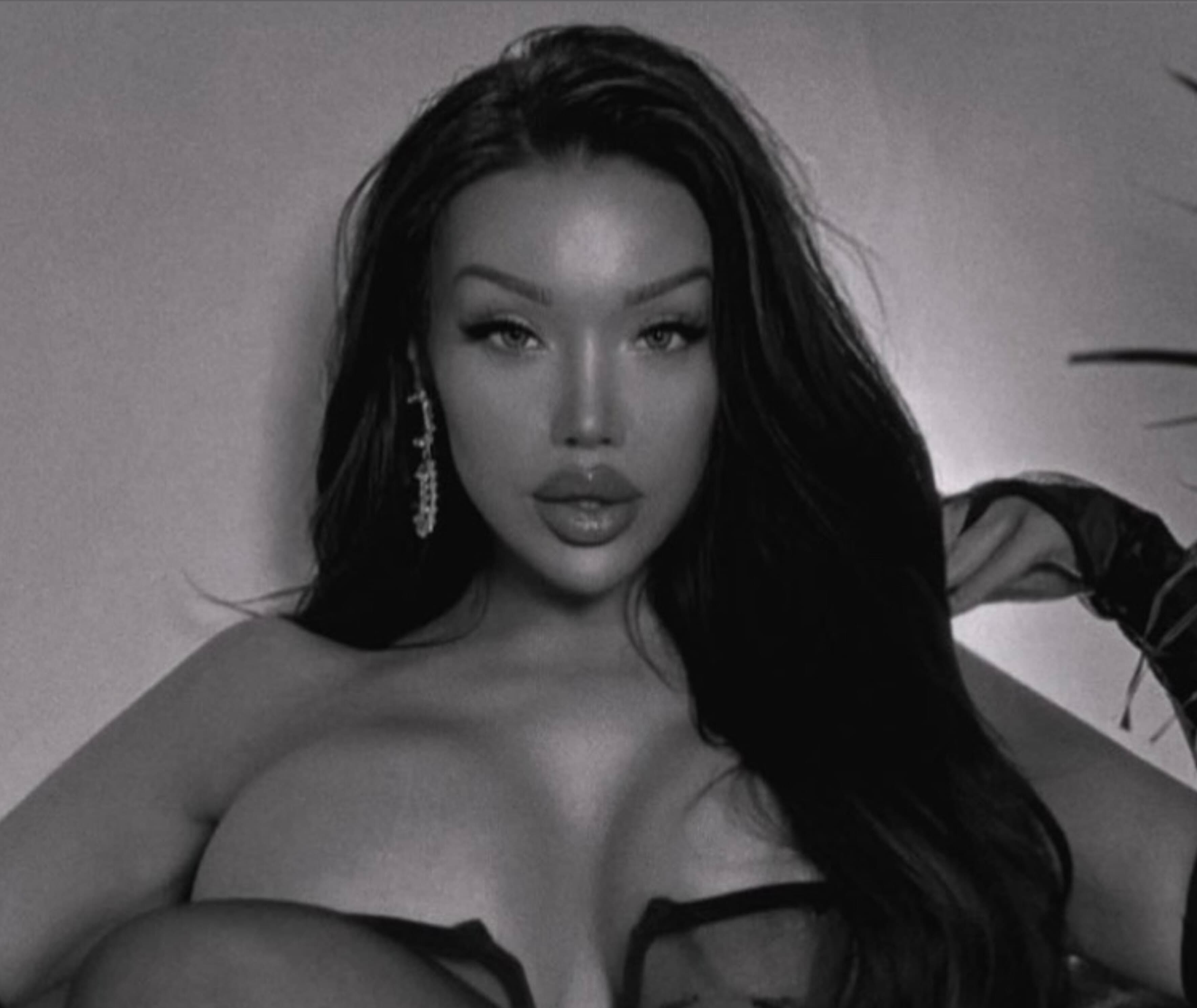 𝐂𝐨𝐜𝐨 𝐑𝐨𝐬𝐞 🌹