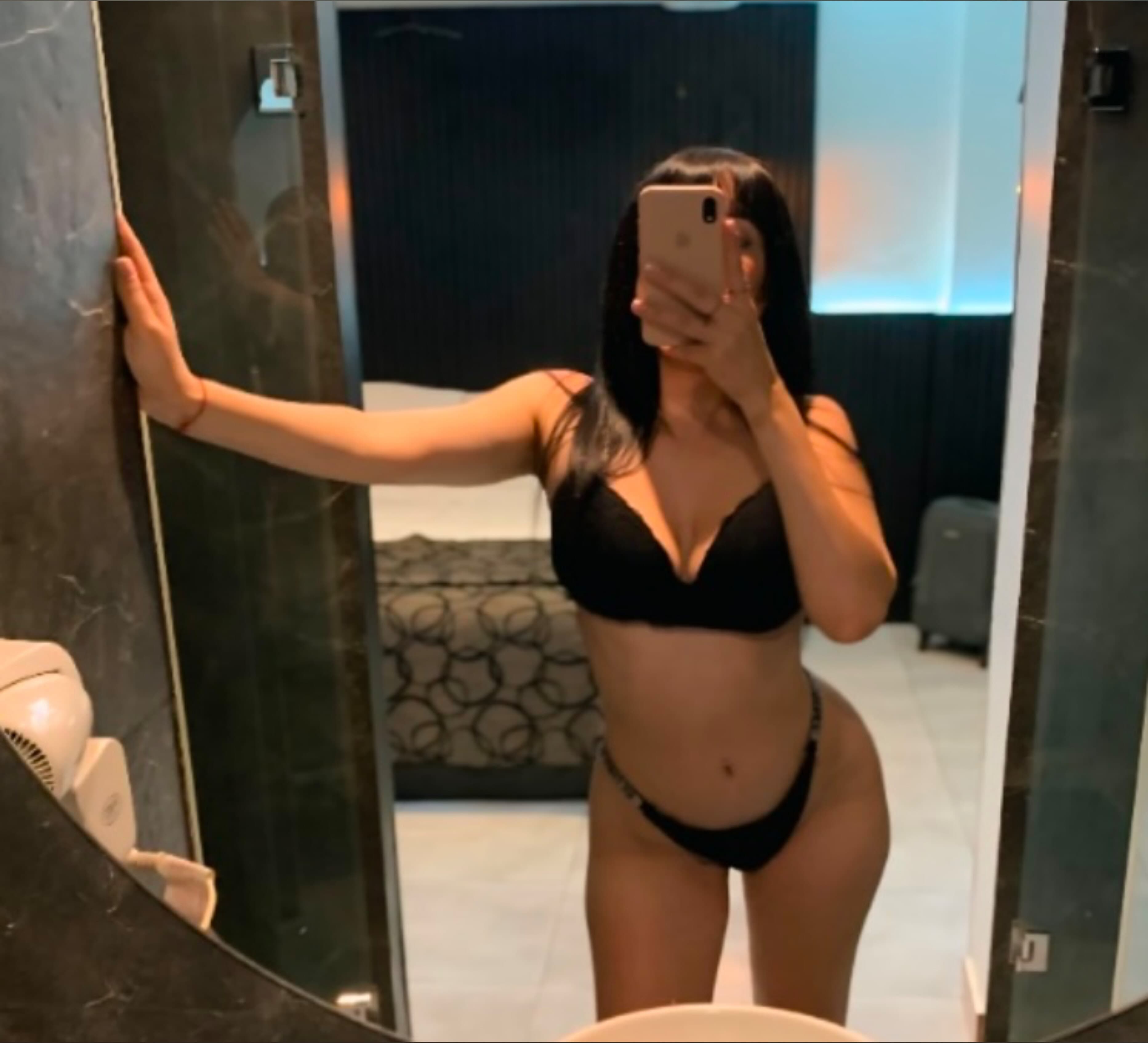 🔞 G I S E B B Y🔞