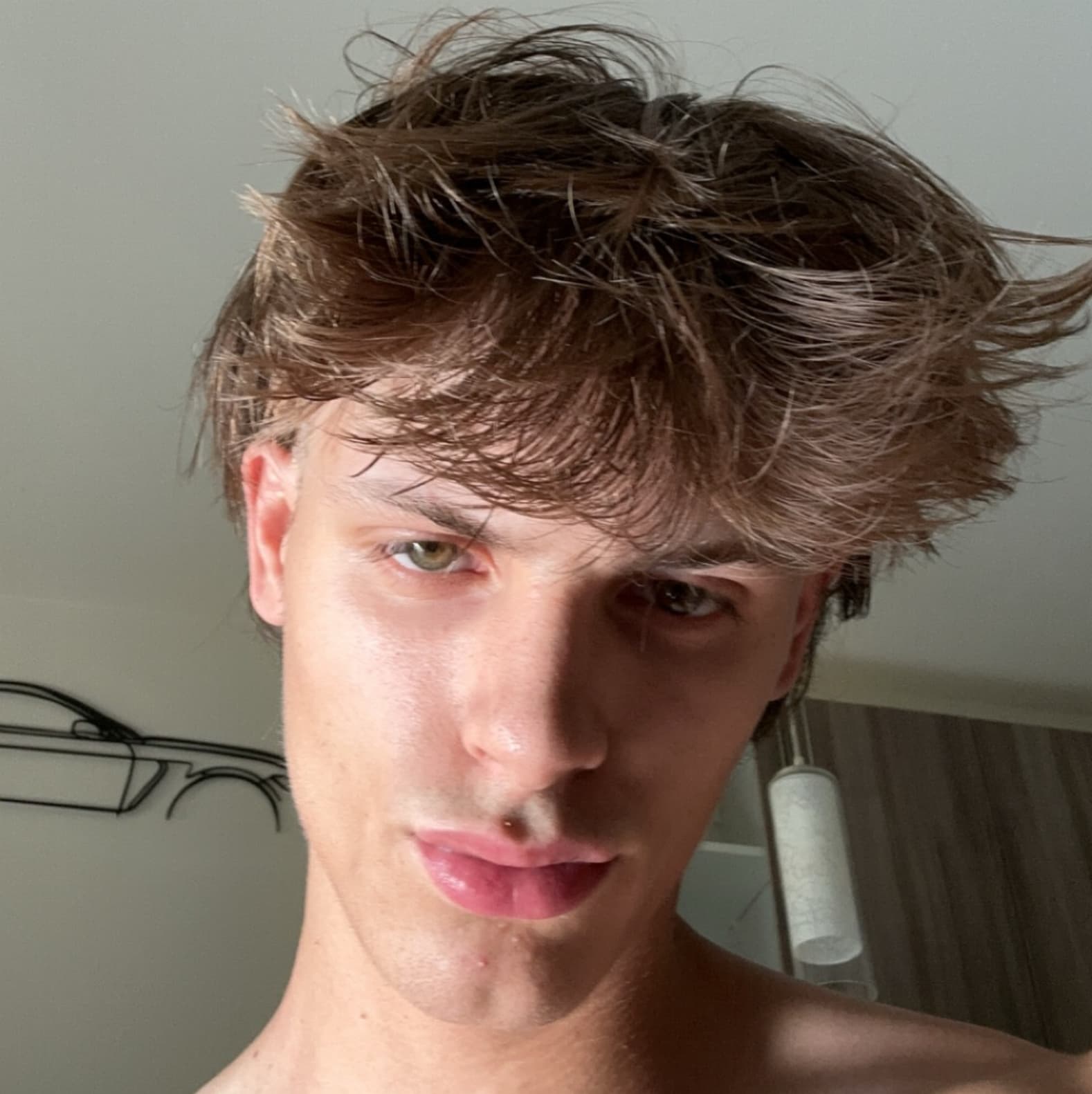 𝑒𝒹𝒹𝓎🕺🏼