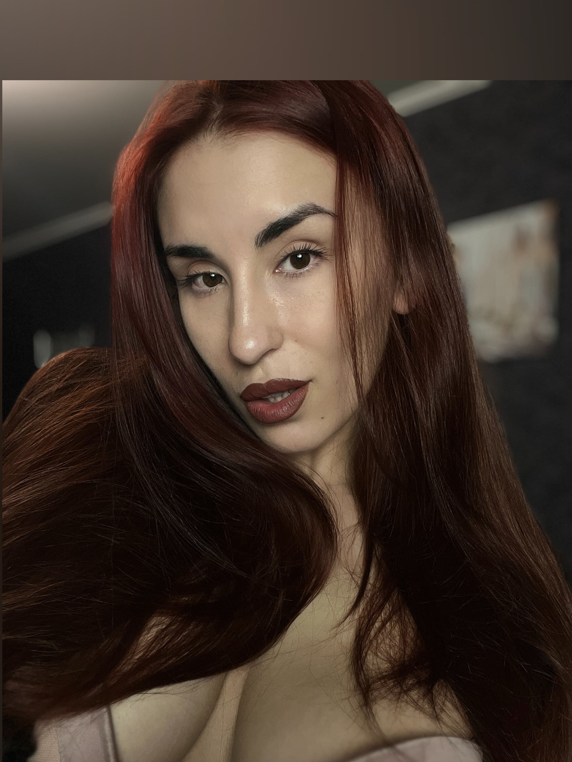 𝑬𝒎𝒊𝒍𝒊𝒂 𝑩𝒓𝒐𝒘𝒏