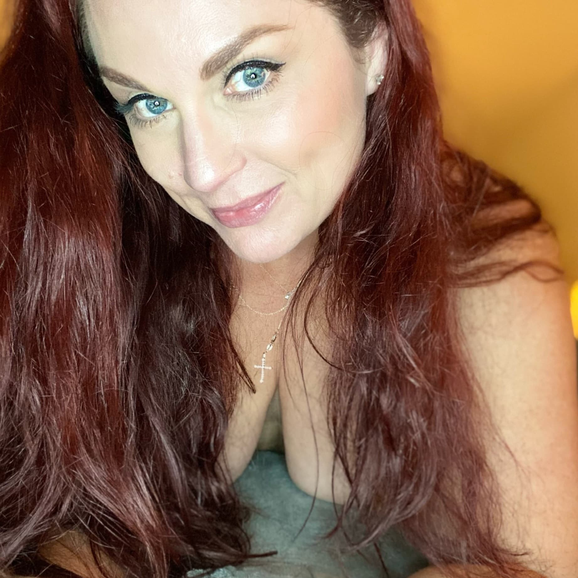 Eva Wild Premium Online Now