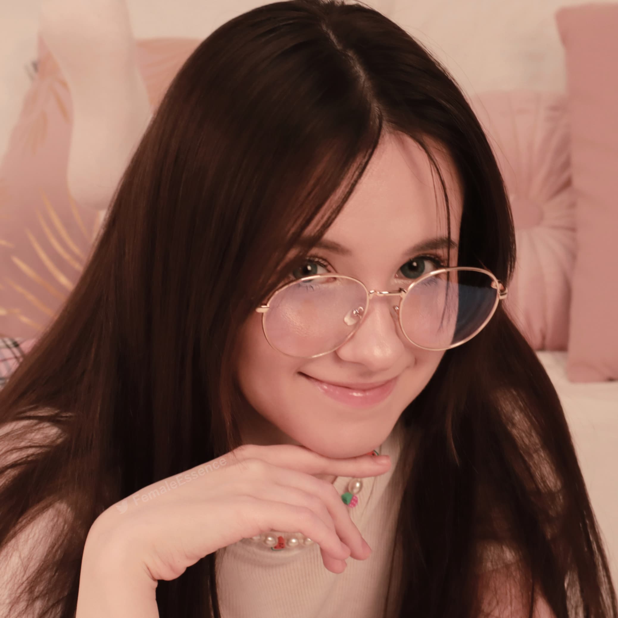 𝐌𝐢𝐬𝐬 𝐄𝐬𝐬𝐢𝐞