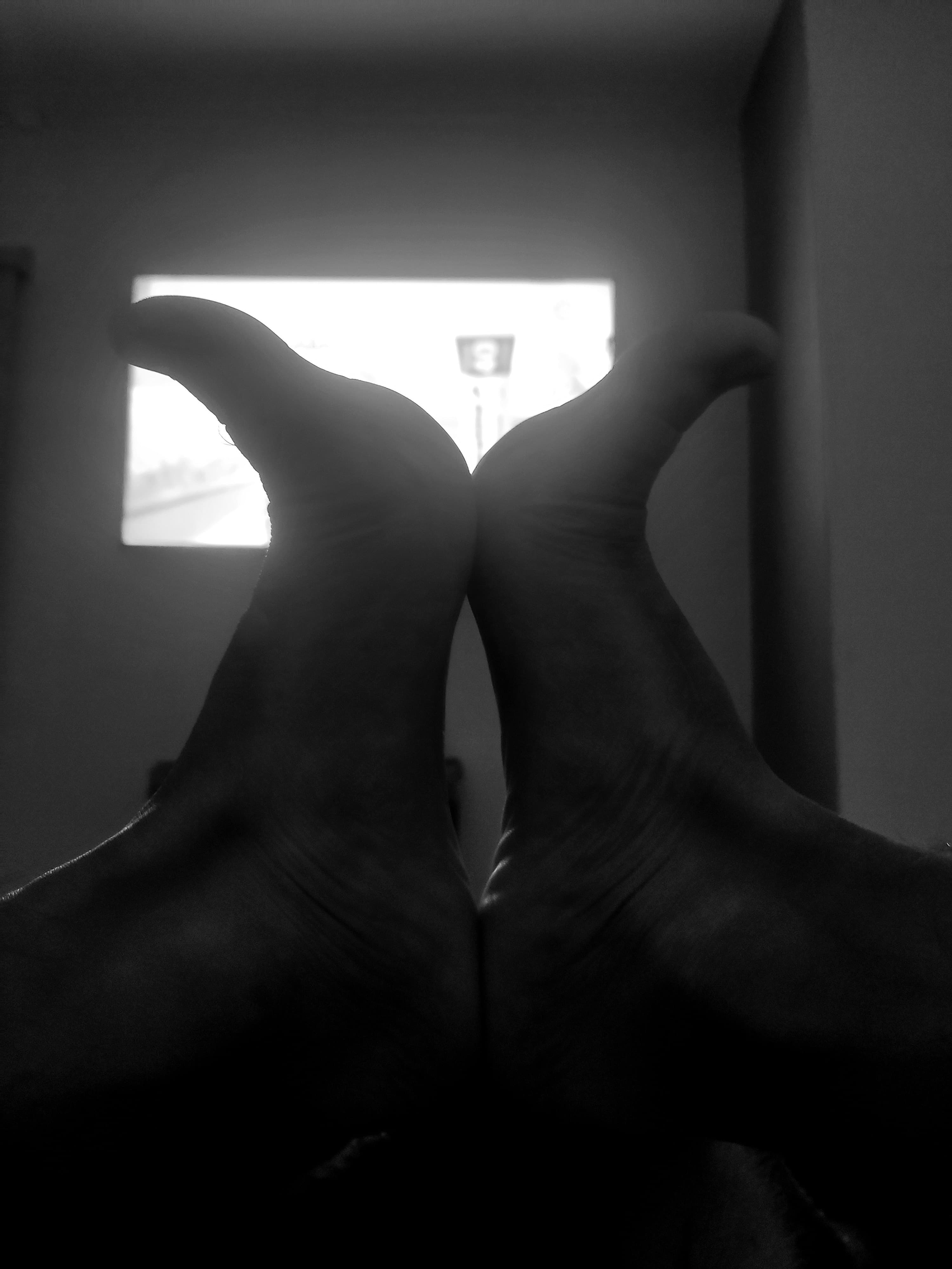 Footblacknwhite