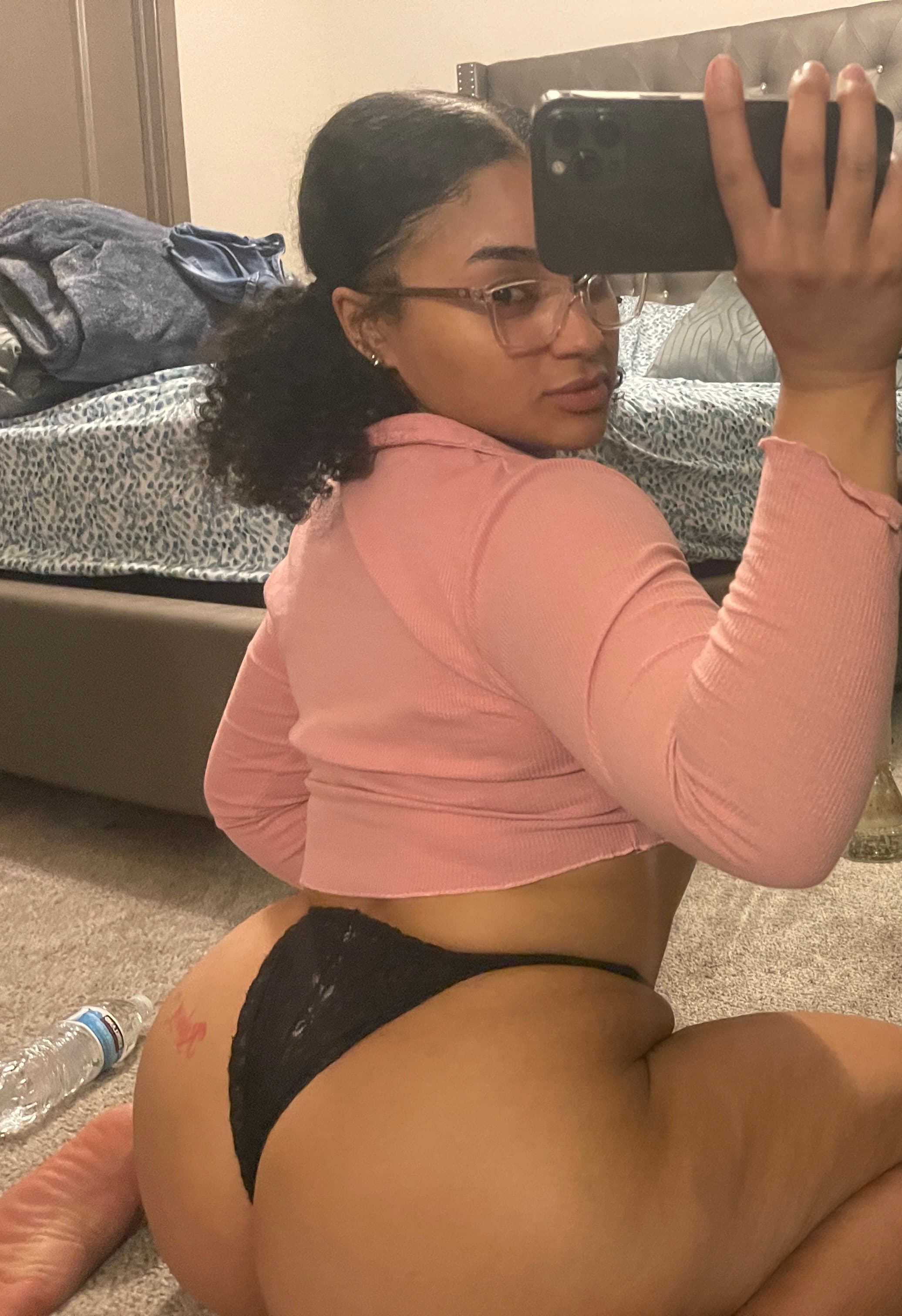 Nicole’s V.I.P 😏