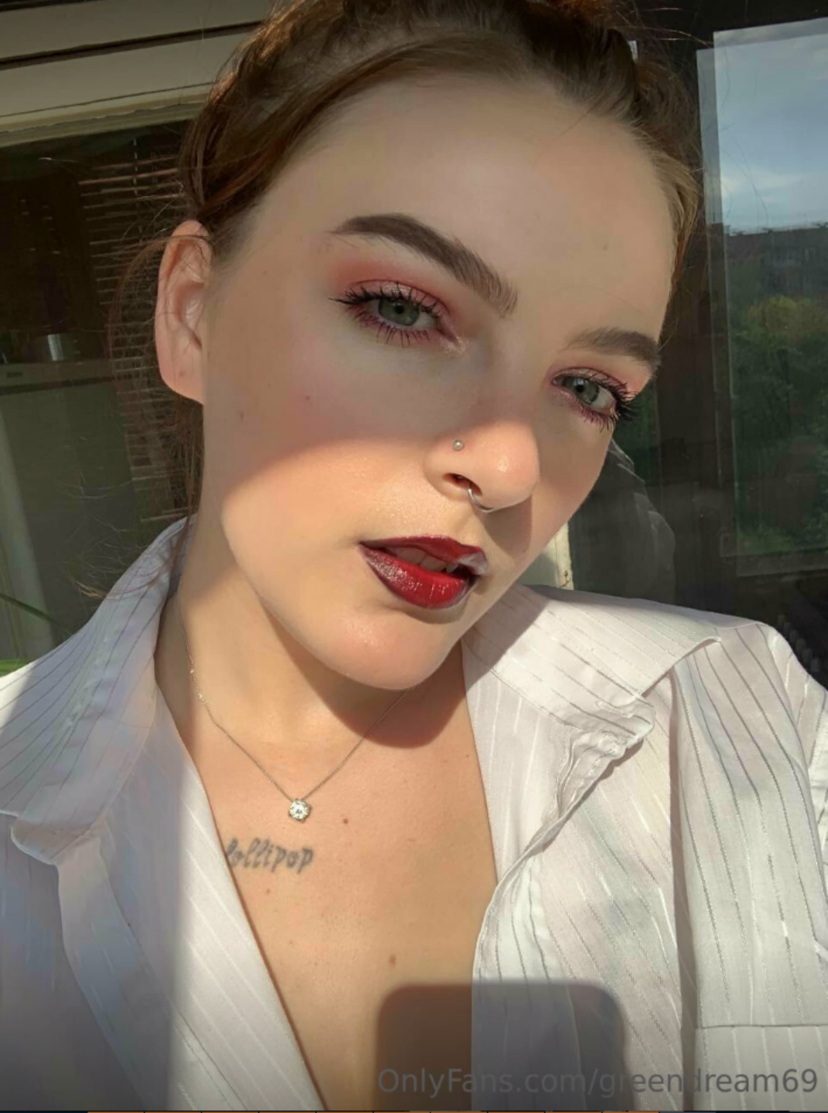 🥀𝕼𝖚𝖊𝖊𝖓 𝕭𝖔𝖔𝖇𝖘🥀