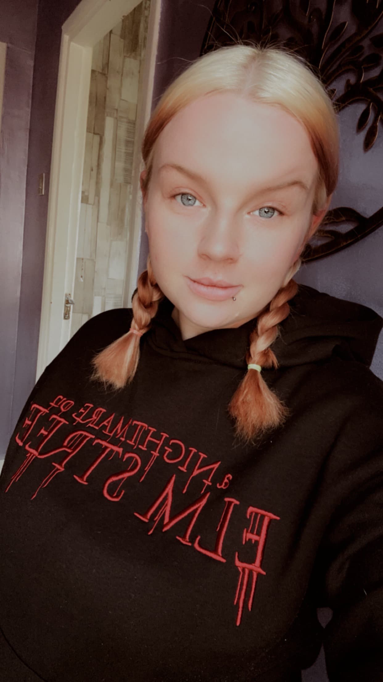 𝘗𝘰𝘭𝘦 𝘥𝘢𝘯𝘤𝘪𝘯𝘨 𝘔𝘐𝘓𝘍 🥵