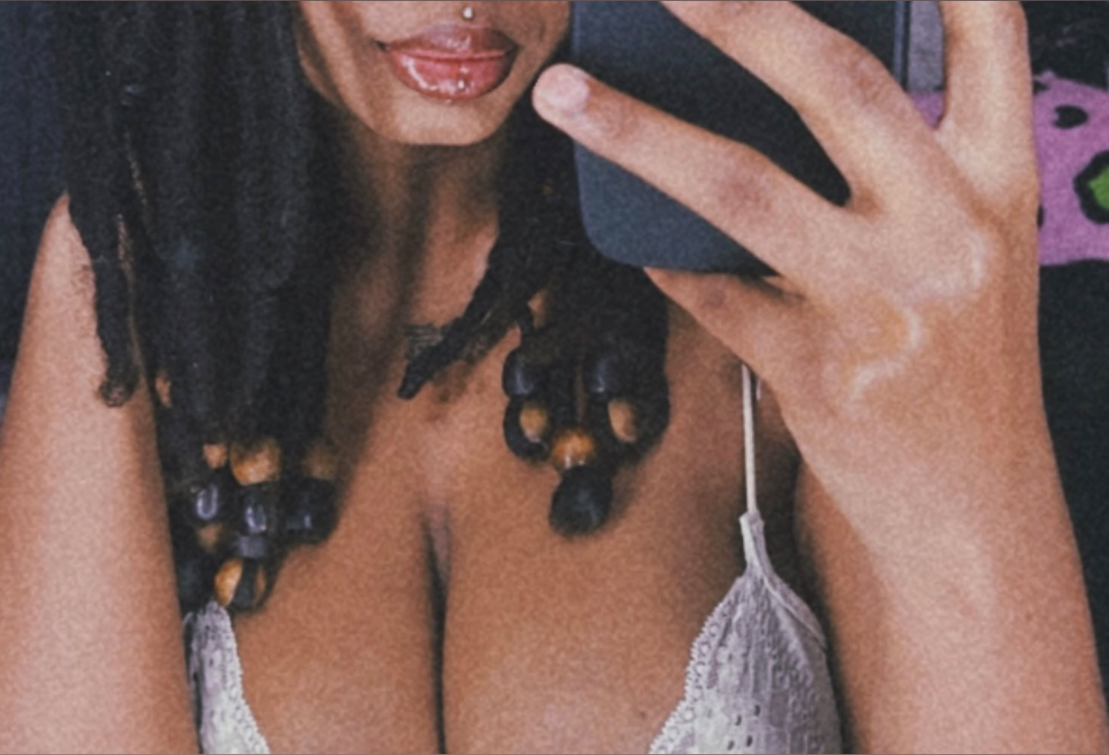 ⋆˚࿔ Honey ⋆˙⟡