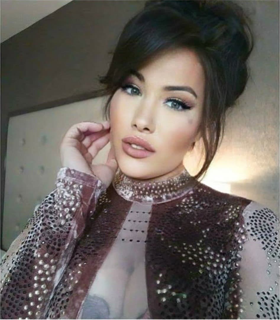 🐷 Hungry lil 🐱