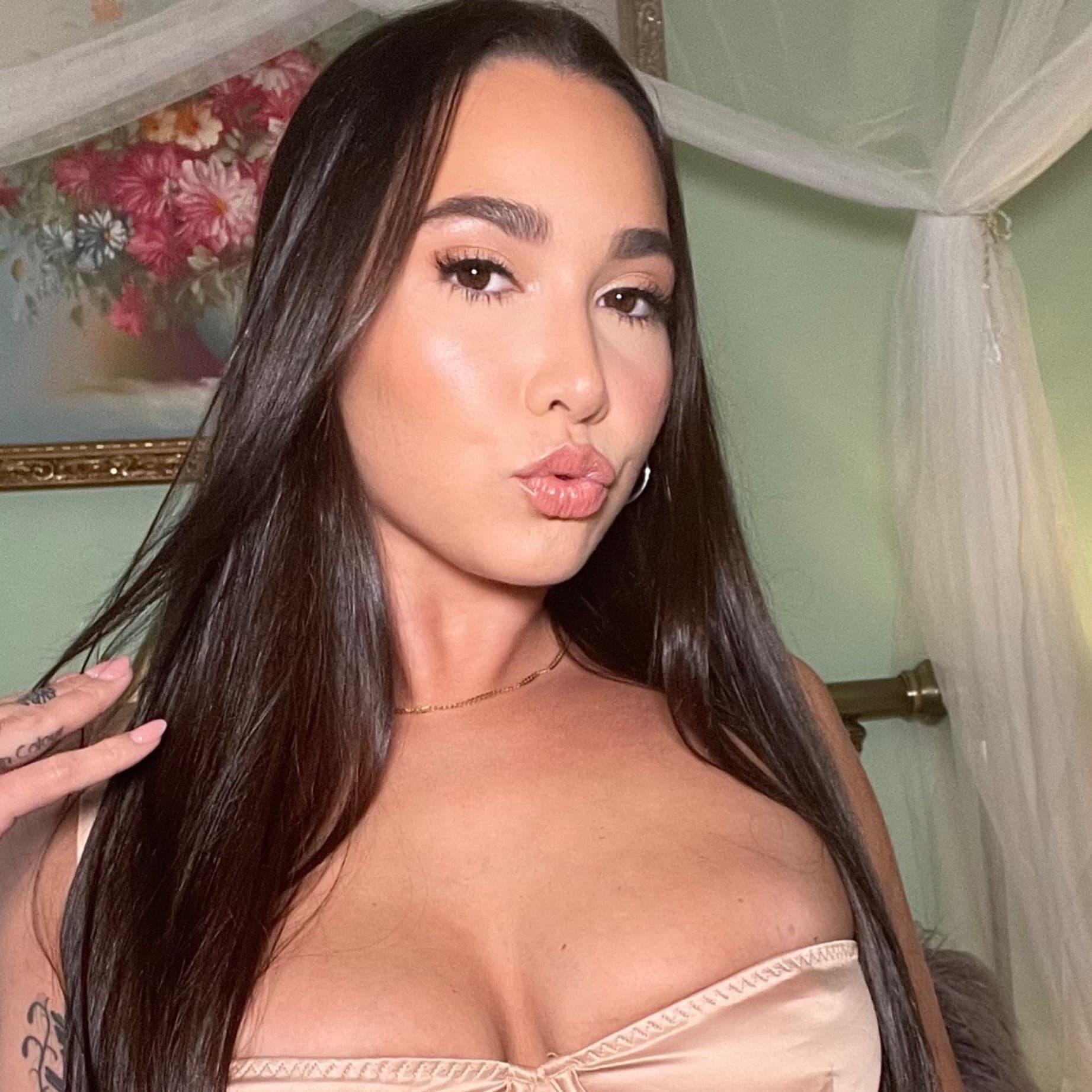 Karlee Grey (FREE)