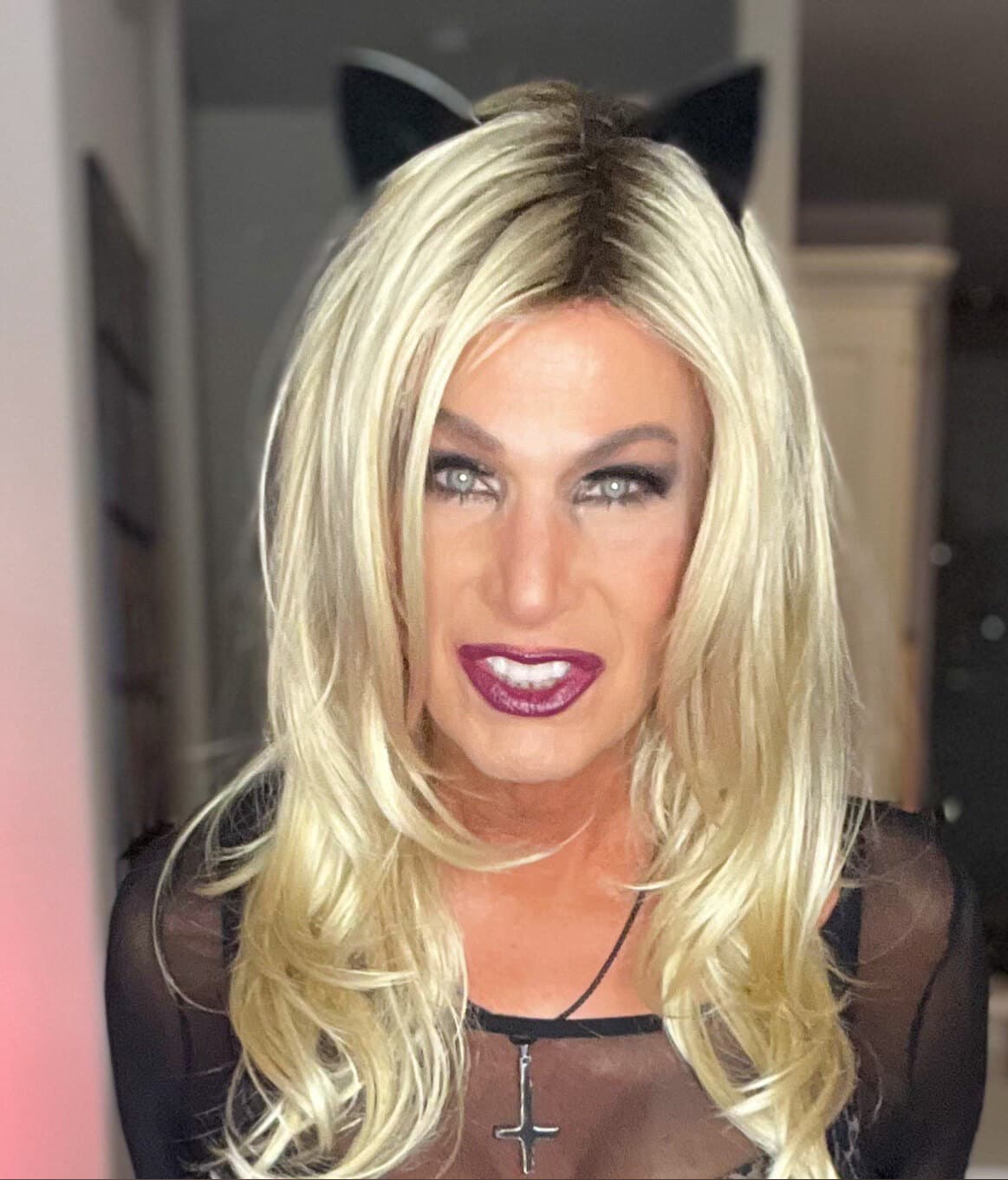 Beautiful Mature T Girl Model