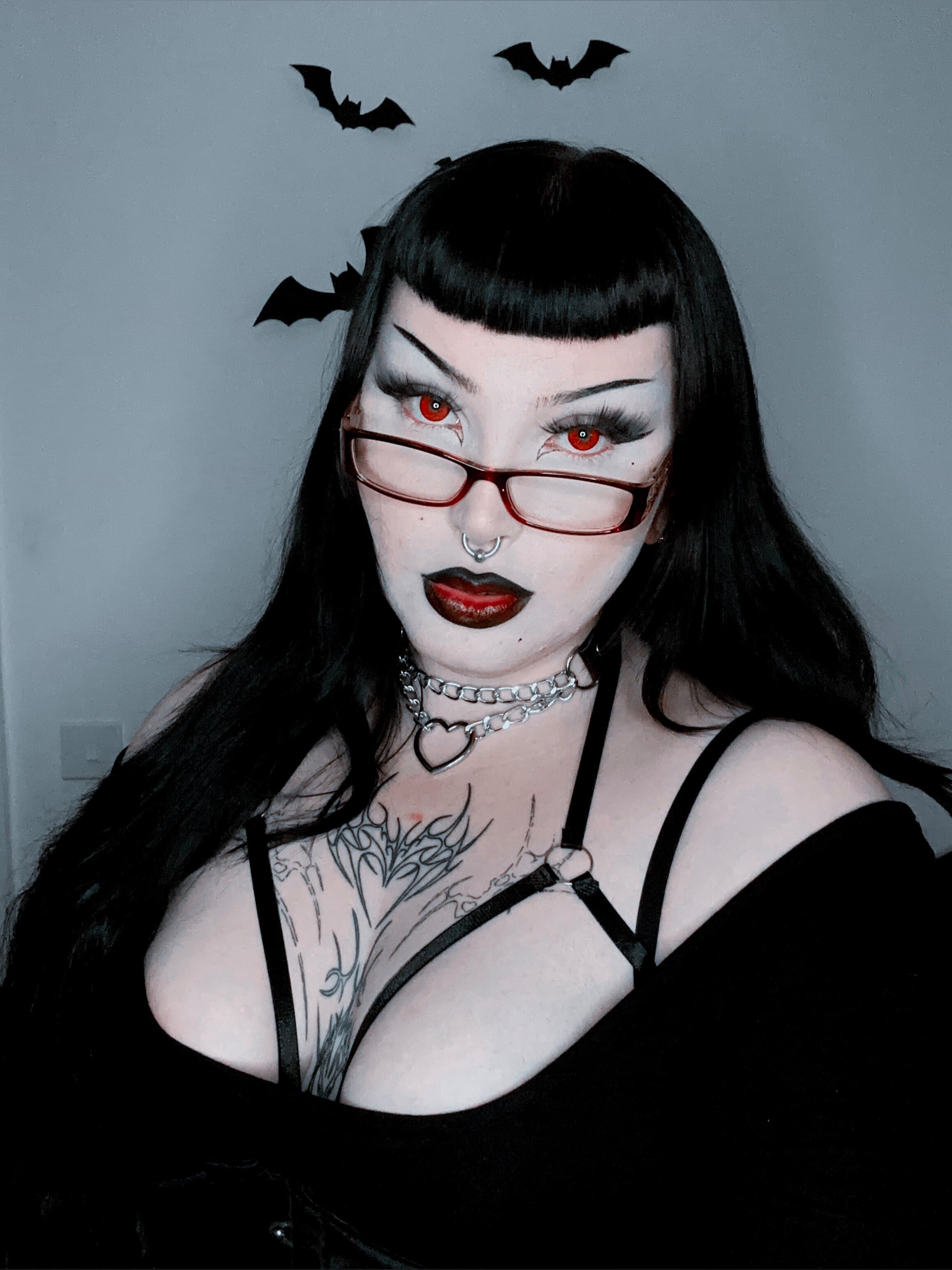 𝔊𝔬𝔡𝔡𝔢𝔰𝔰 𝔙𝔞𝔩𝔢𝔫𝔱𝔦𝔫𝔢