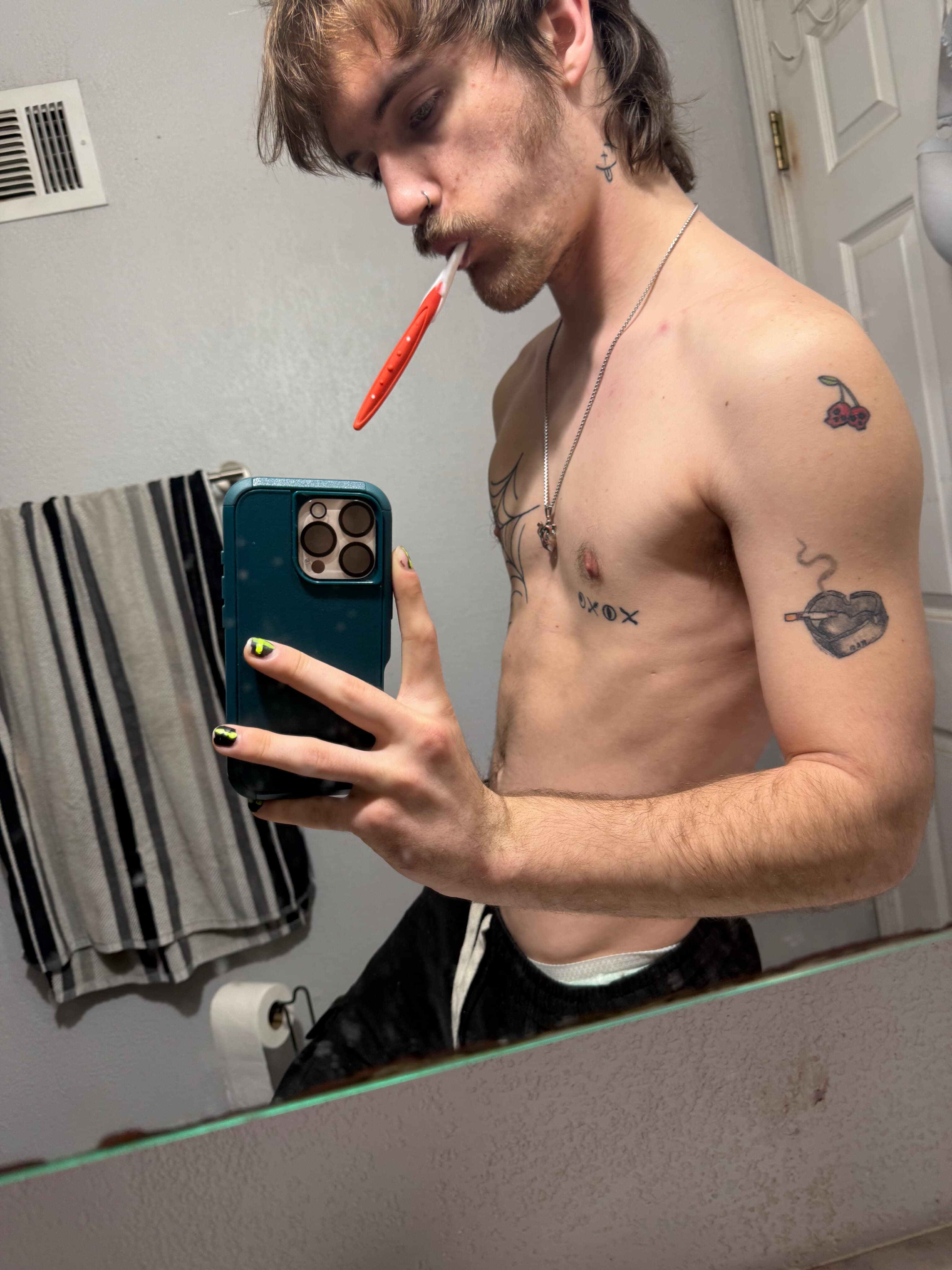 👑 Kyle Bones 🦴