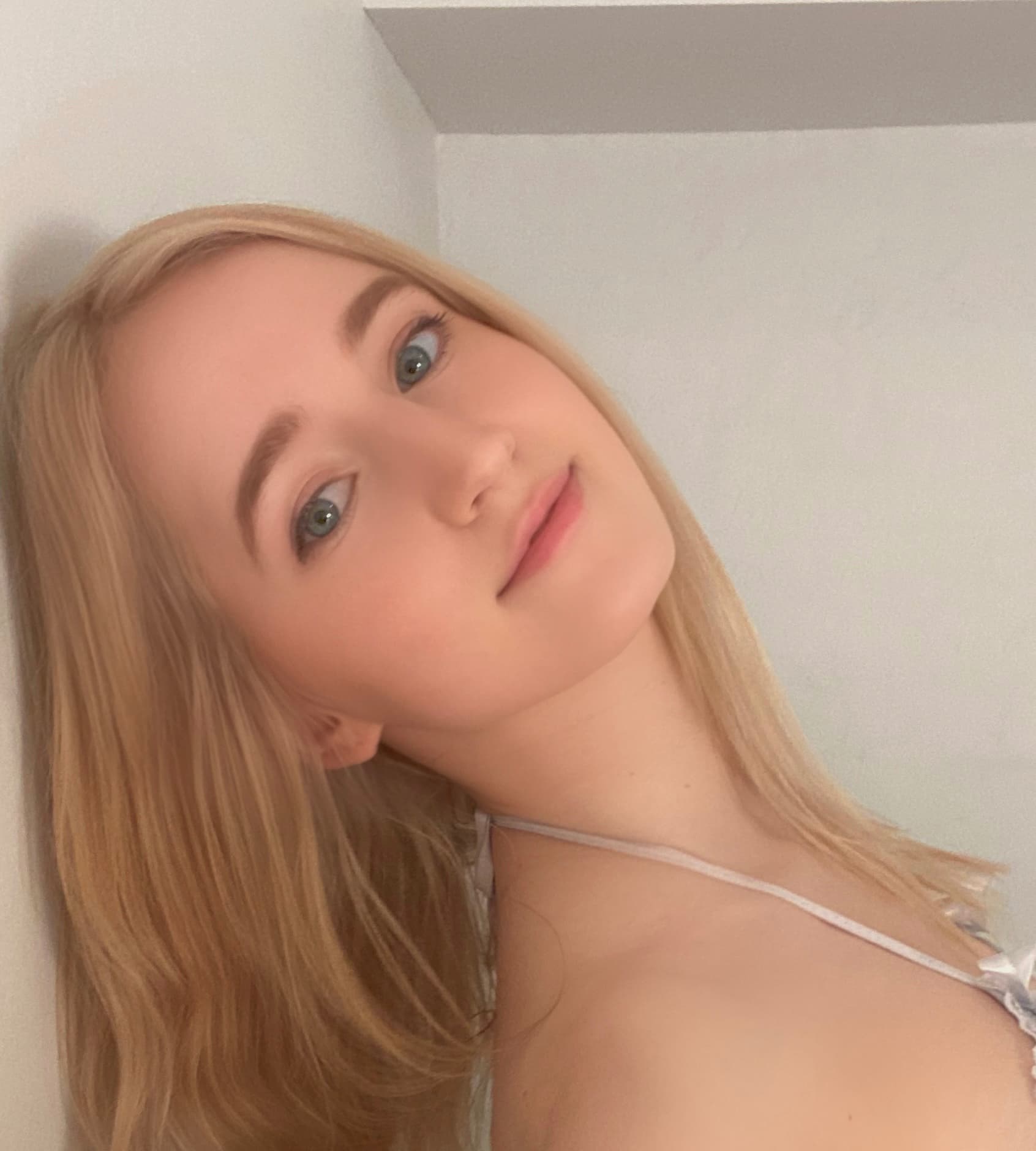 Laila -  SALE! TIP $5 FOR ALL SOLO VIDS🔥