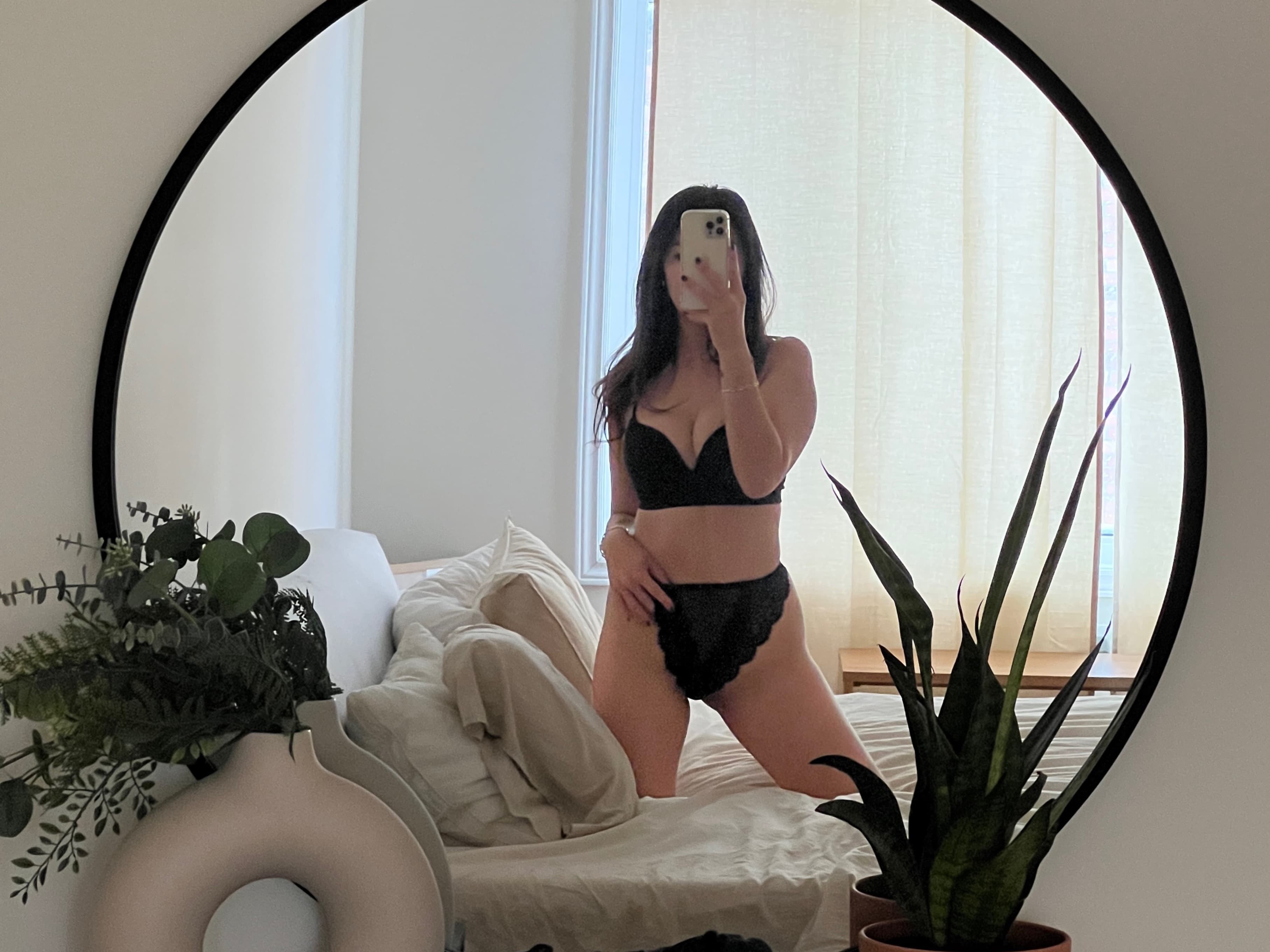 𝔩𝔢𝔢𝔰𝔞 𝔩𝔬𝔳𝔢