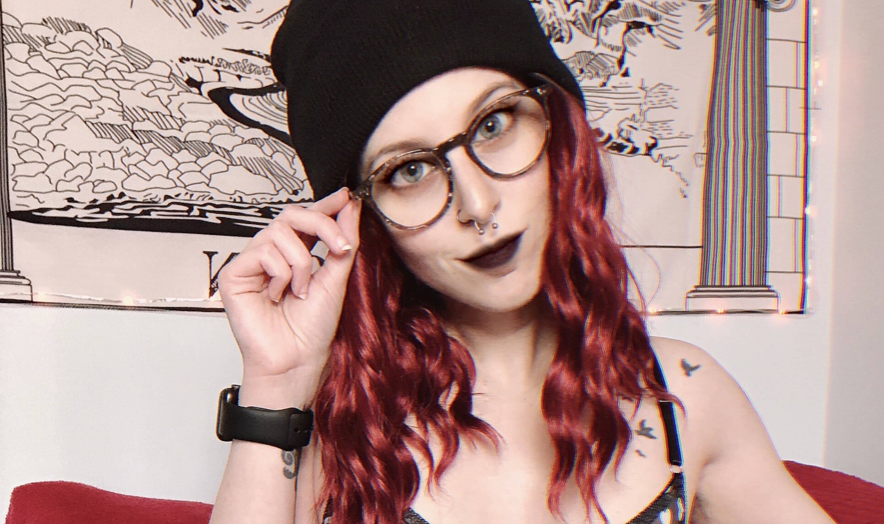 SLIMTHICK GOTH BABE 🥵 FREE