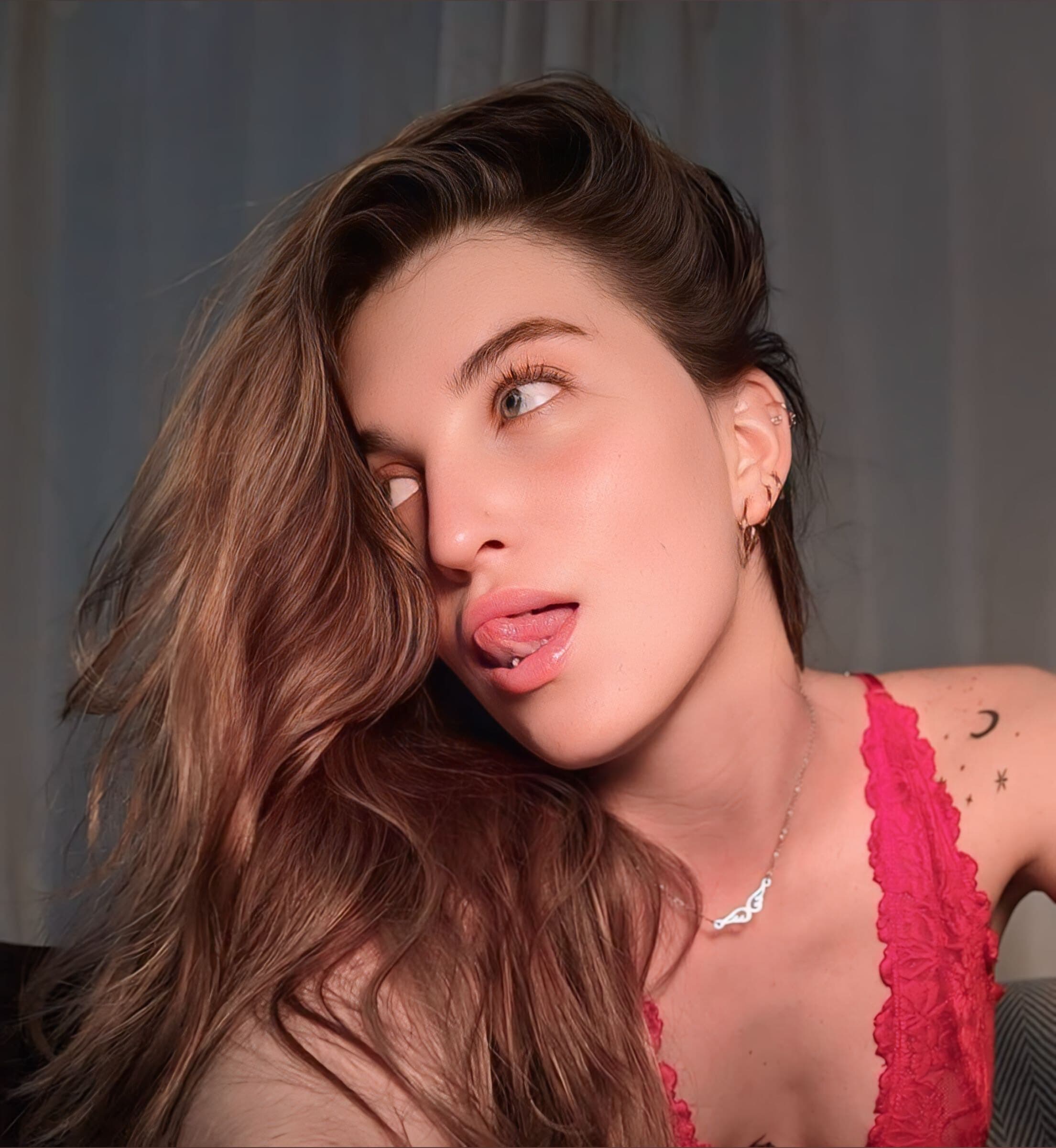 𝗩𝗜𝗗𝗘𝟬 𝗖𝗔𝗟𝗟 𝗡𝗢𝗪