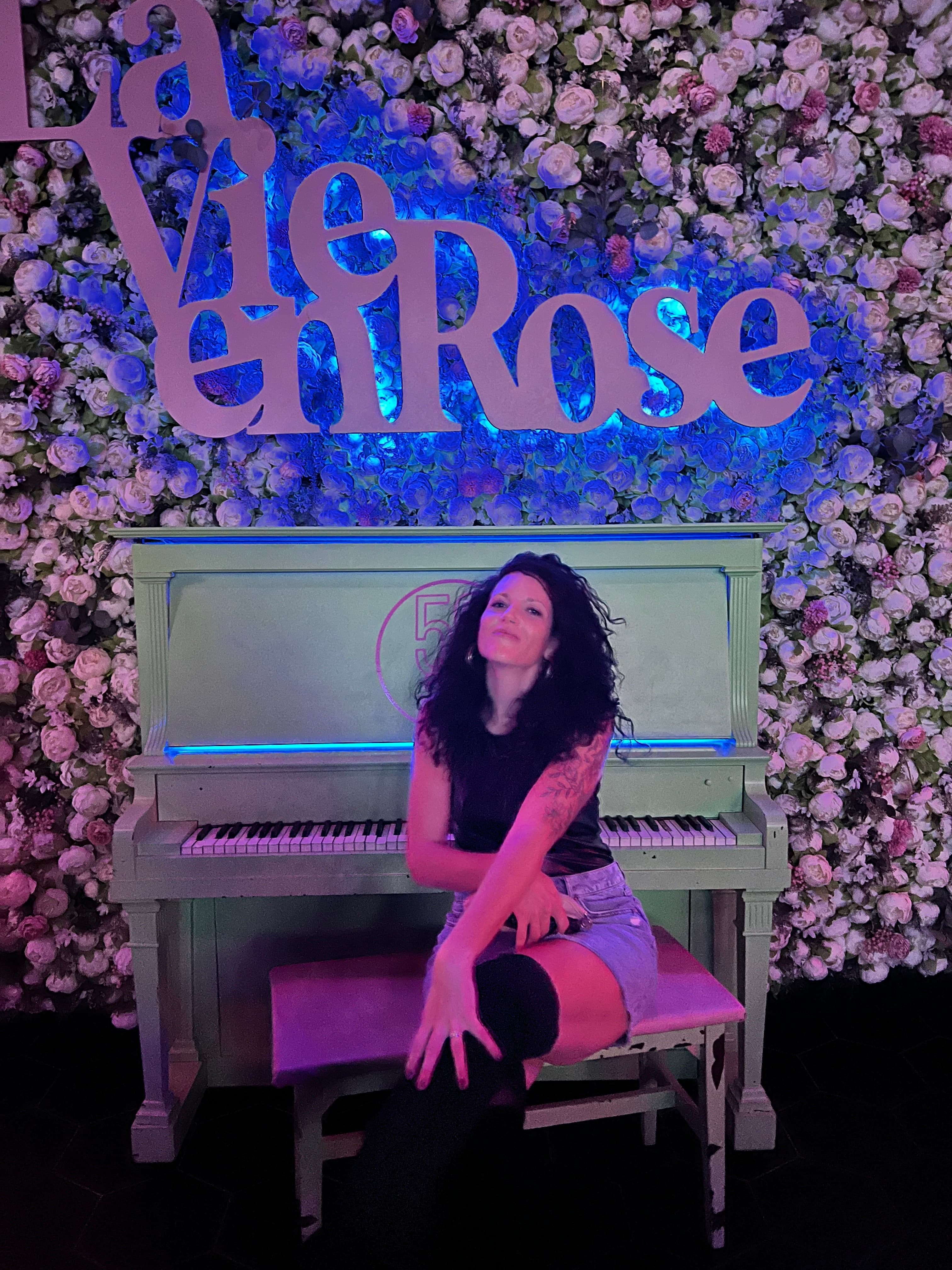 Lynn Starr 100% Real, 100% Amature