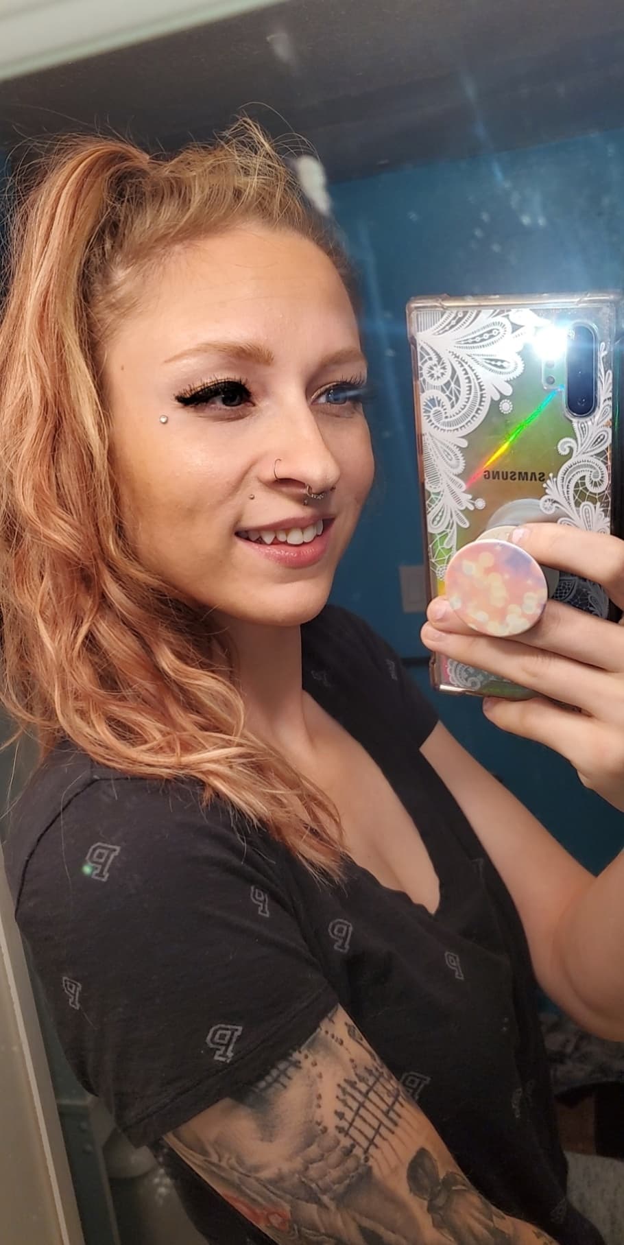 Messy lil Momma ✨ (Free)