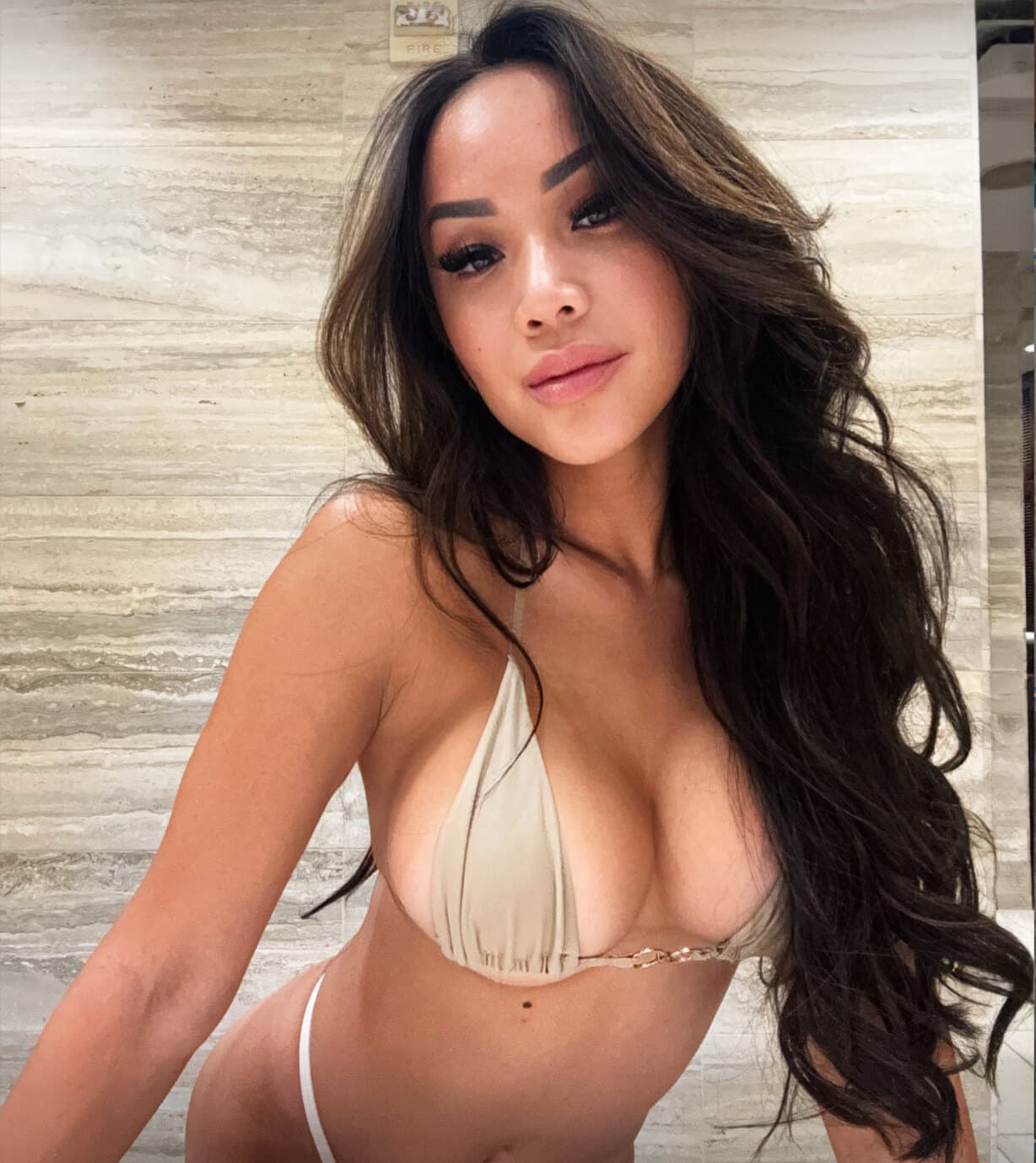 MinnieMichele Your #1 Golf Babe