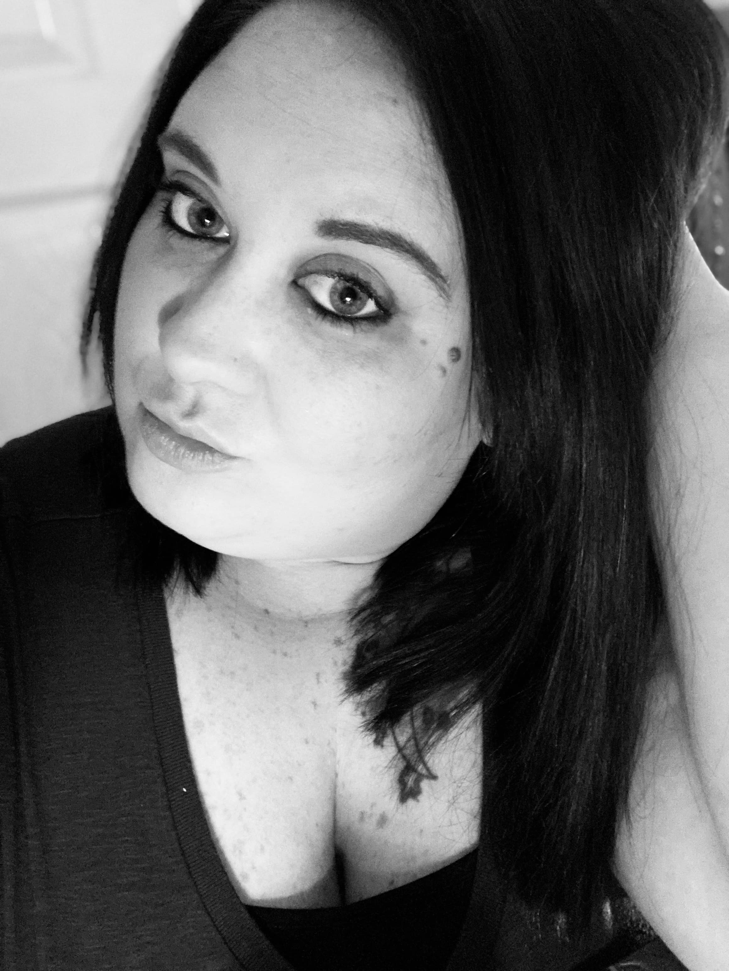 𝑀𝑜𝑜𝓃 𝑀𝑜𝑜𝓃𝓁𝒾𝑔𝒽𝓉