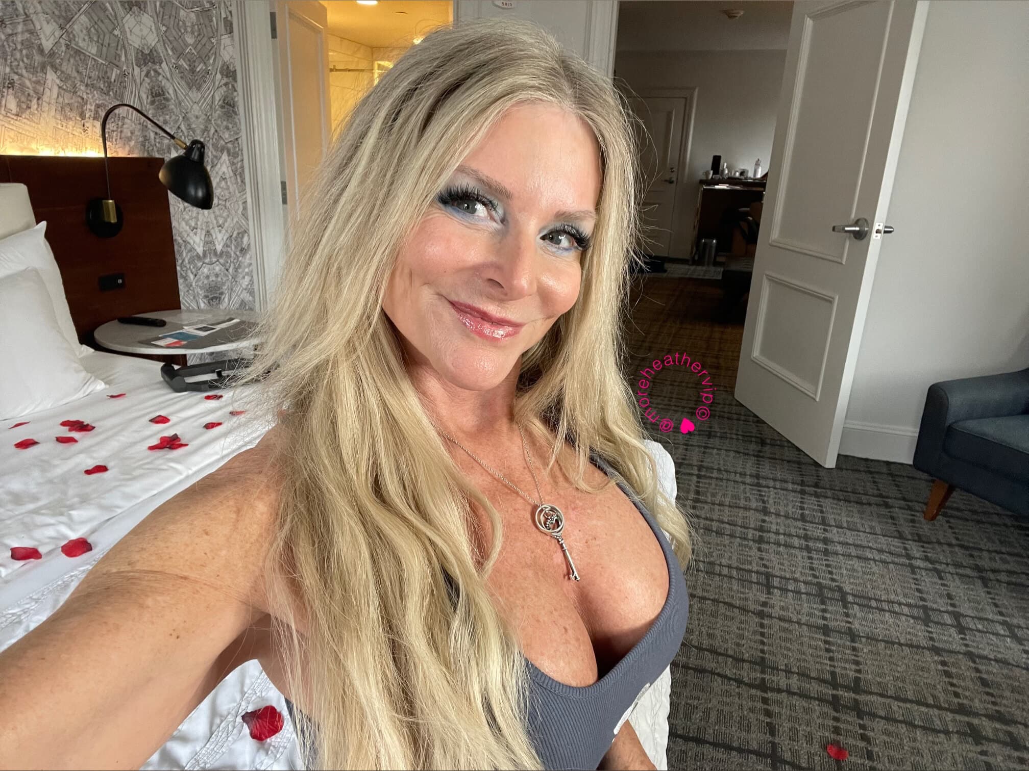 😻More Heather VIP