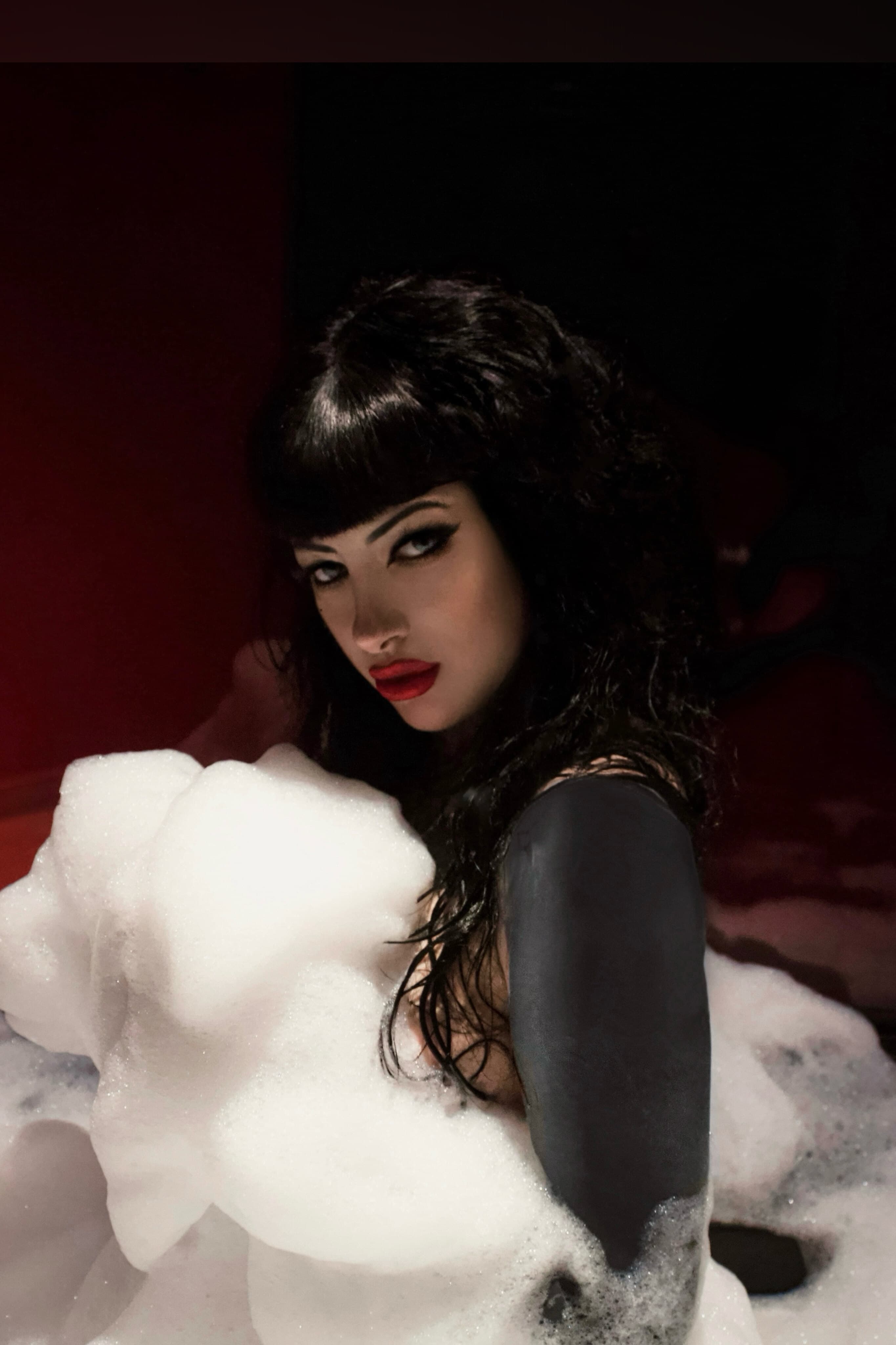 𝐌十𝐃𝐍𝐈𝐆𝐇𝐓 🐺