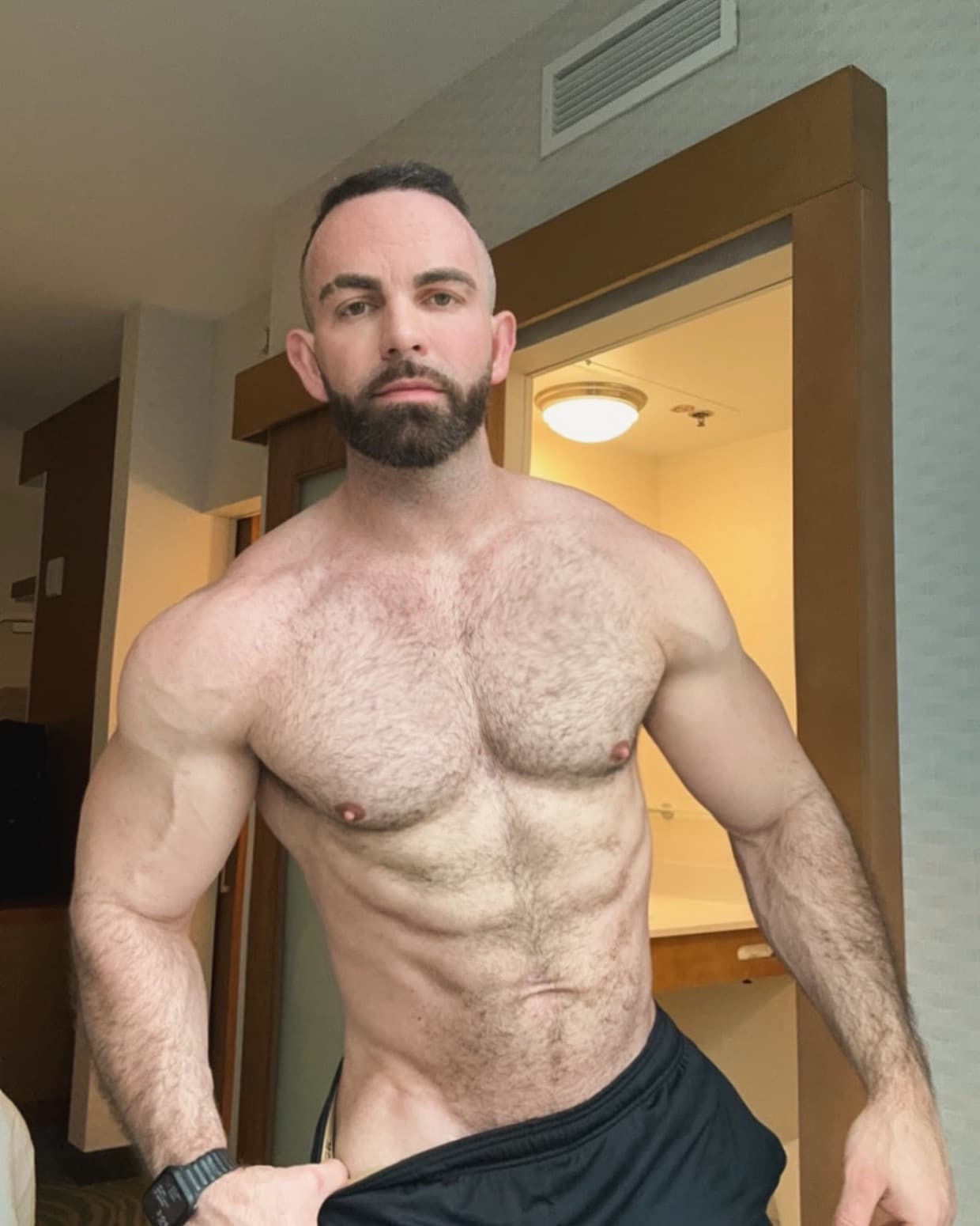 Nick Stracener 🍆🍑 (Top 1% creator)