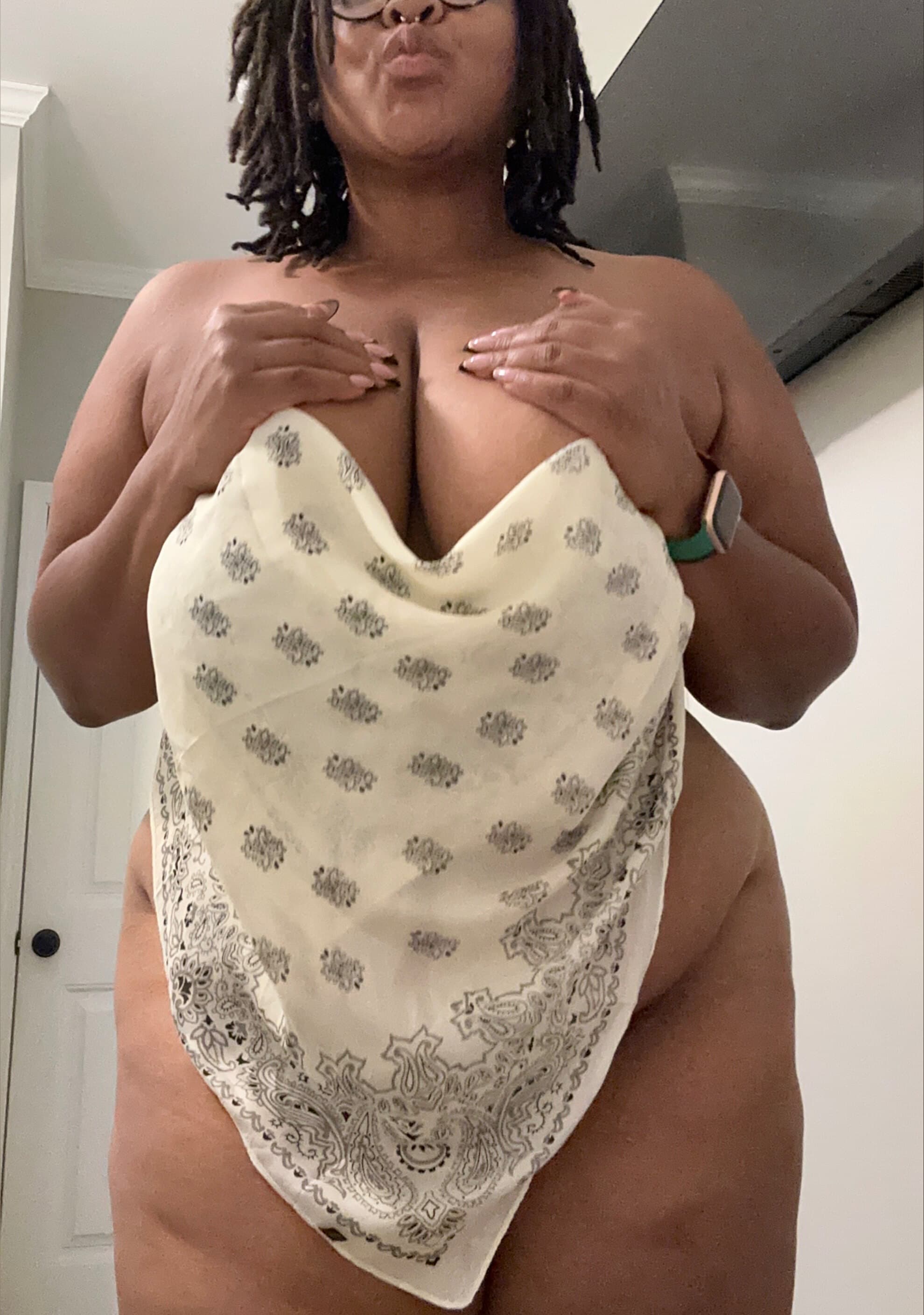 Nicole {Subby Sex Goddess}