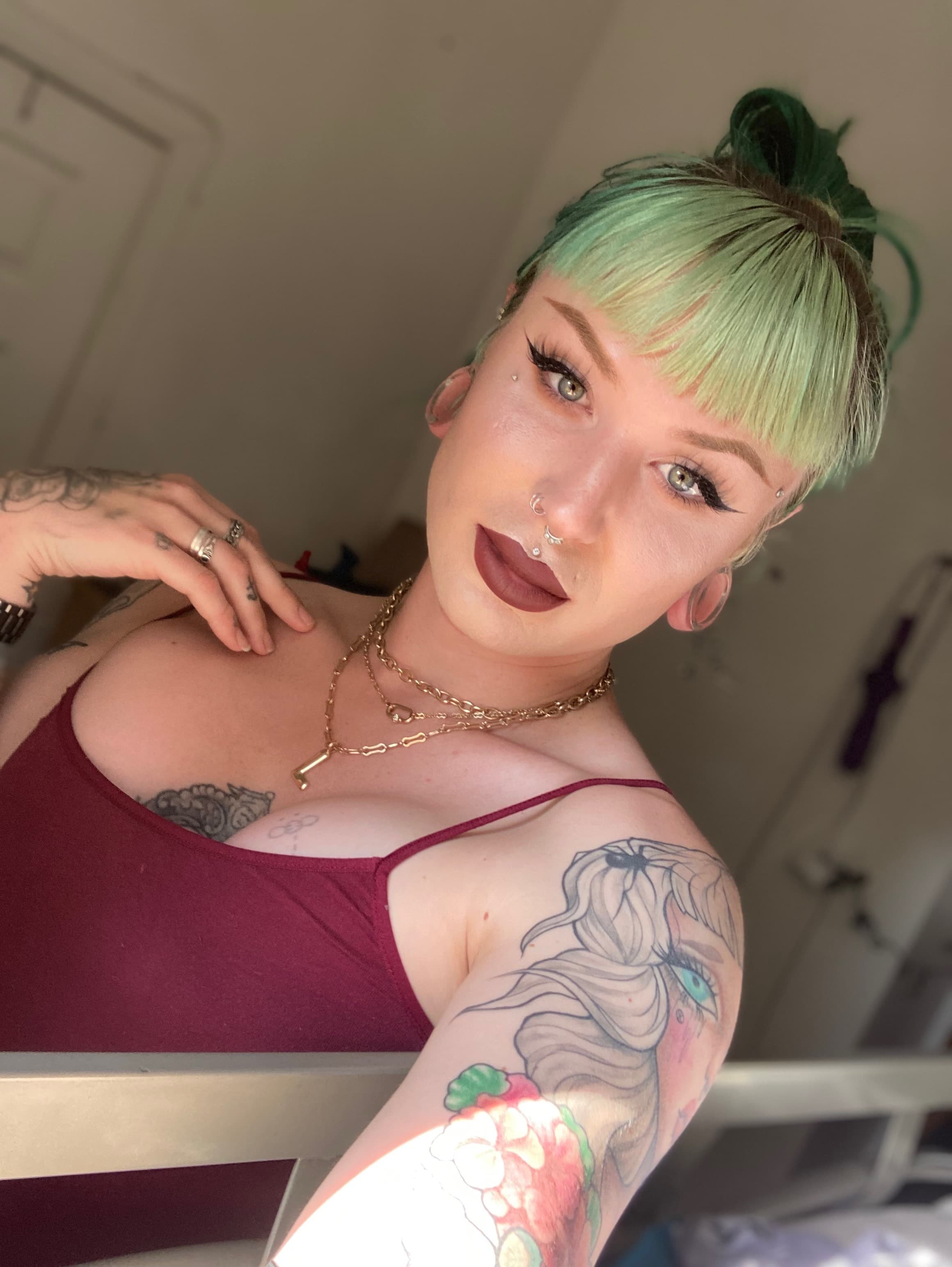 BACK FROM TH3 D3AD; hey did it💩