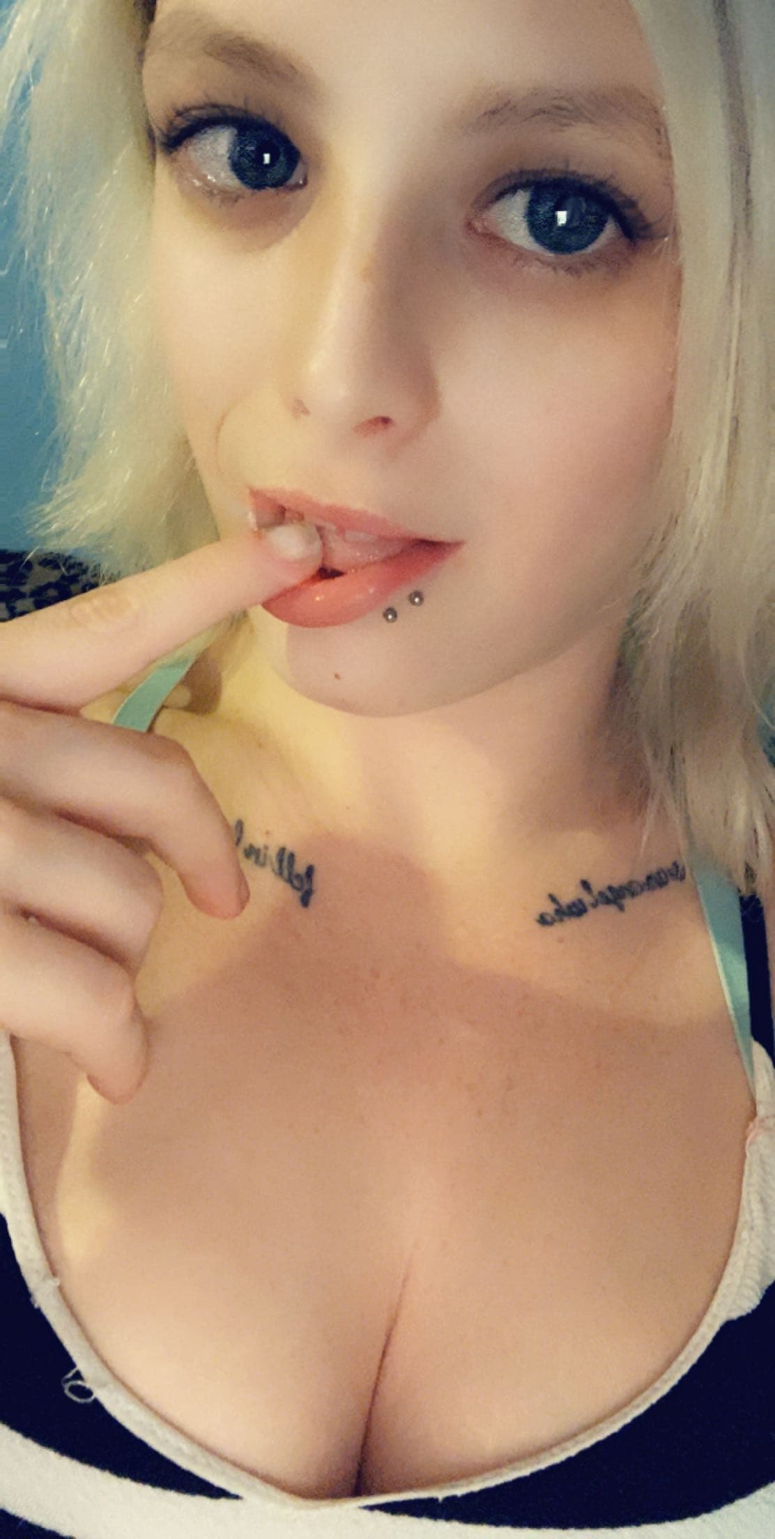 Pixxiedustxo - Teasers 😈💋.