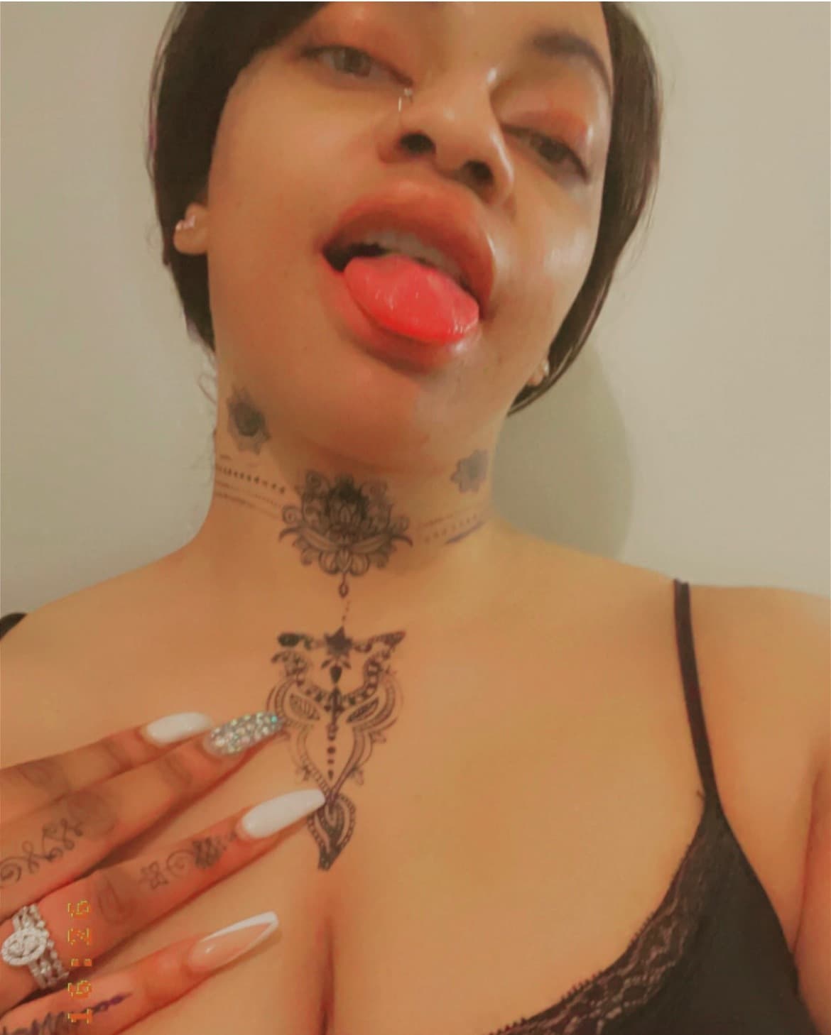 🥑ᑭᖇOᗰO Oᖴ ᕼOᗴ ᏕᗴᑎᏕᗩTIOᑎᏕ💦