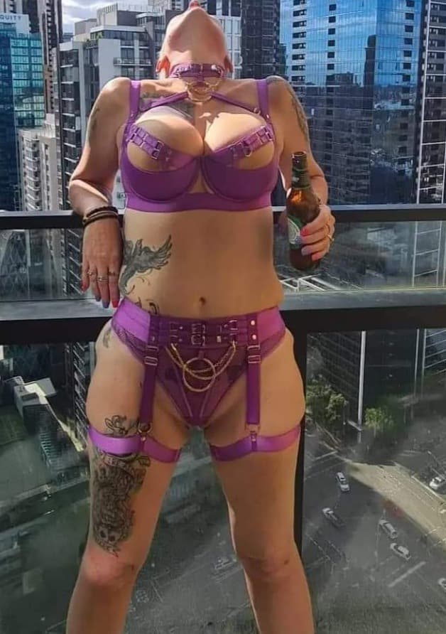 ♠️ snowbunny Qos Hotwife ♠️