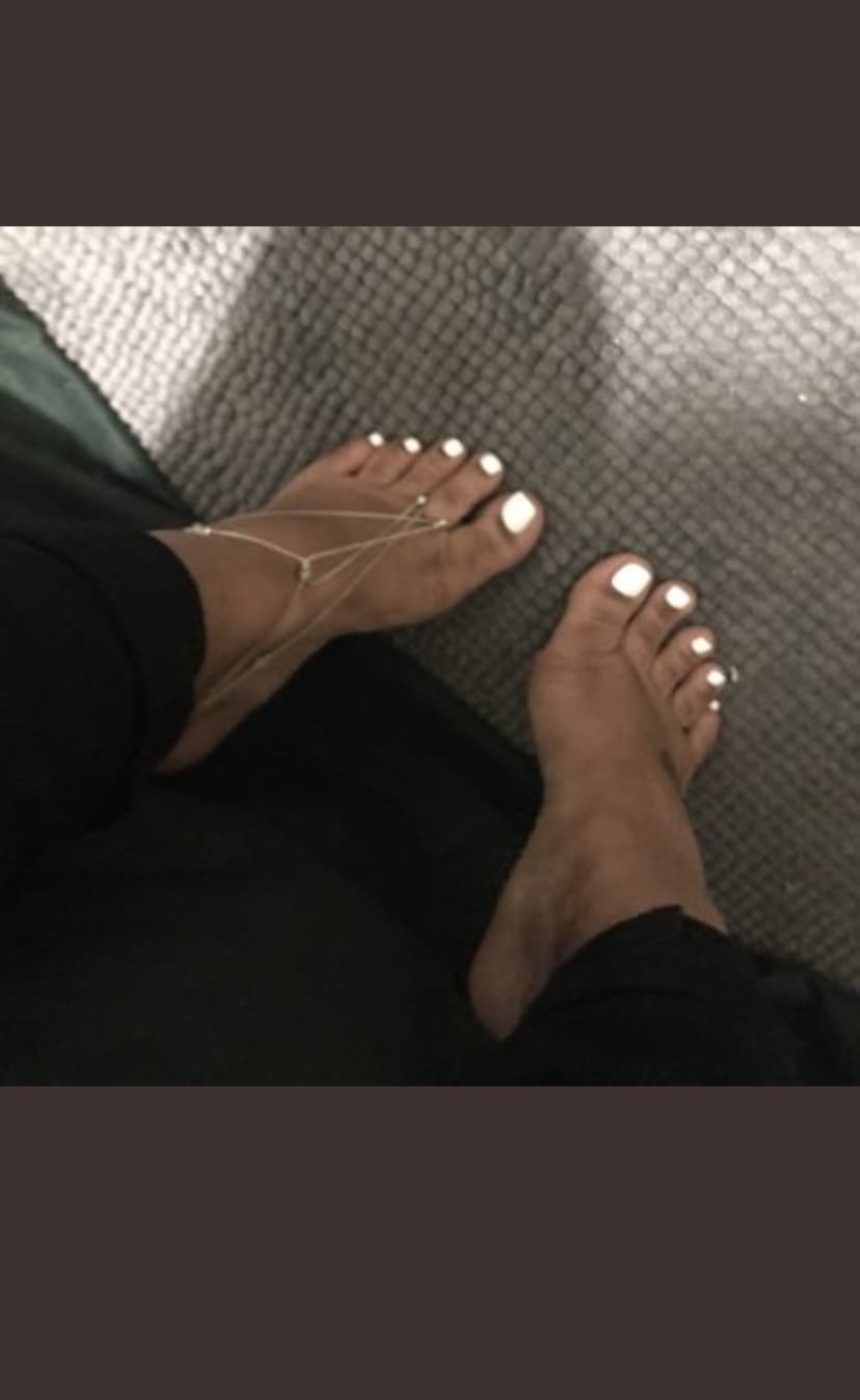 Realarisfeet1