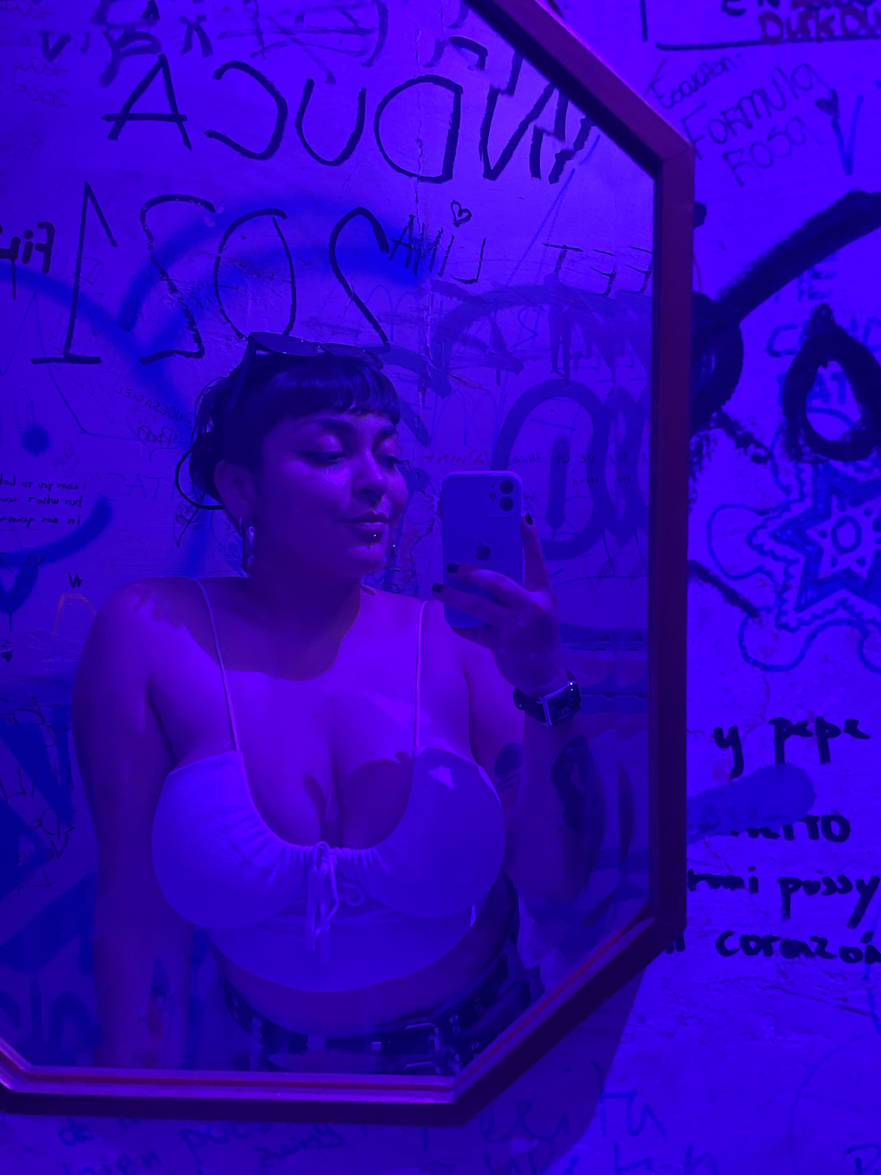 🥀𝐑𝐄𝐃𝐅𝐋𝐎𝐘𝐃🥀