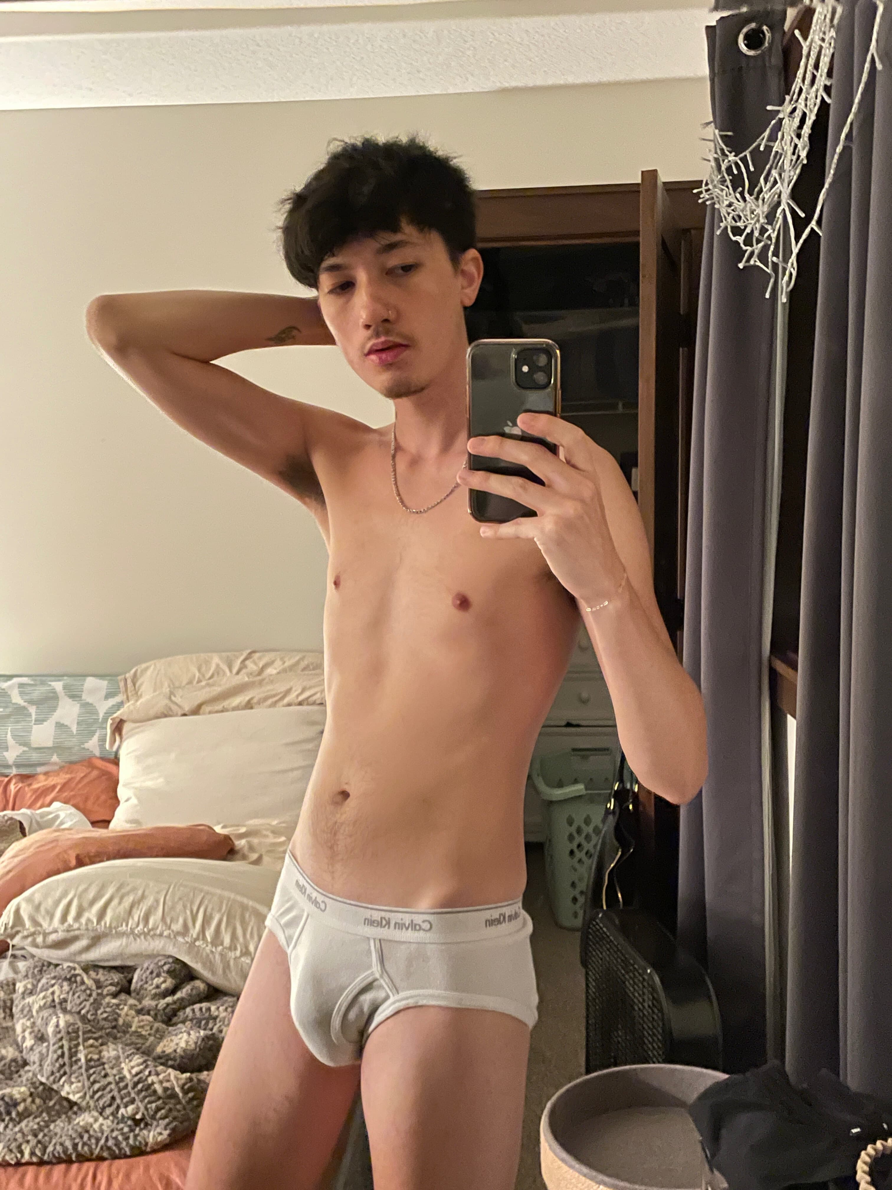 ･ ｡ Reece ☆∴｡