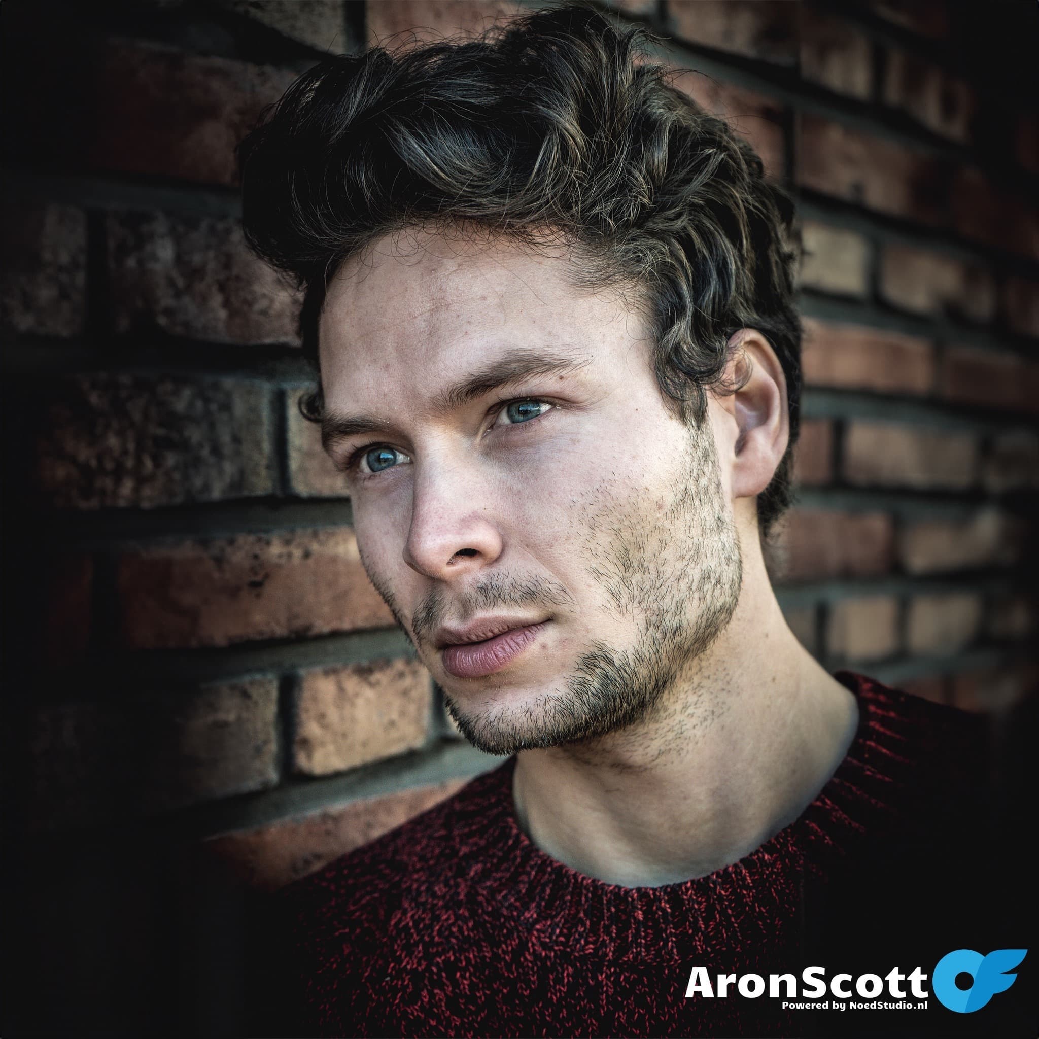 Aron Scott
