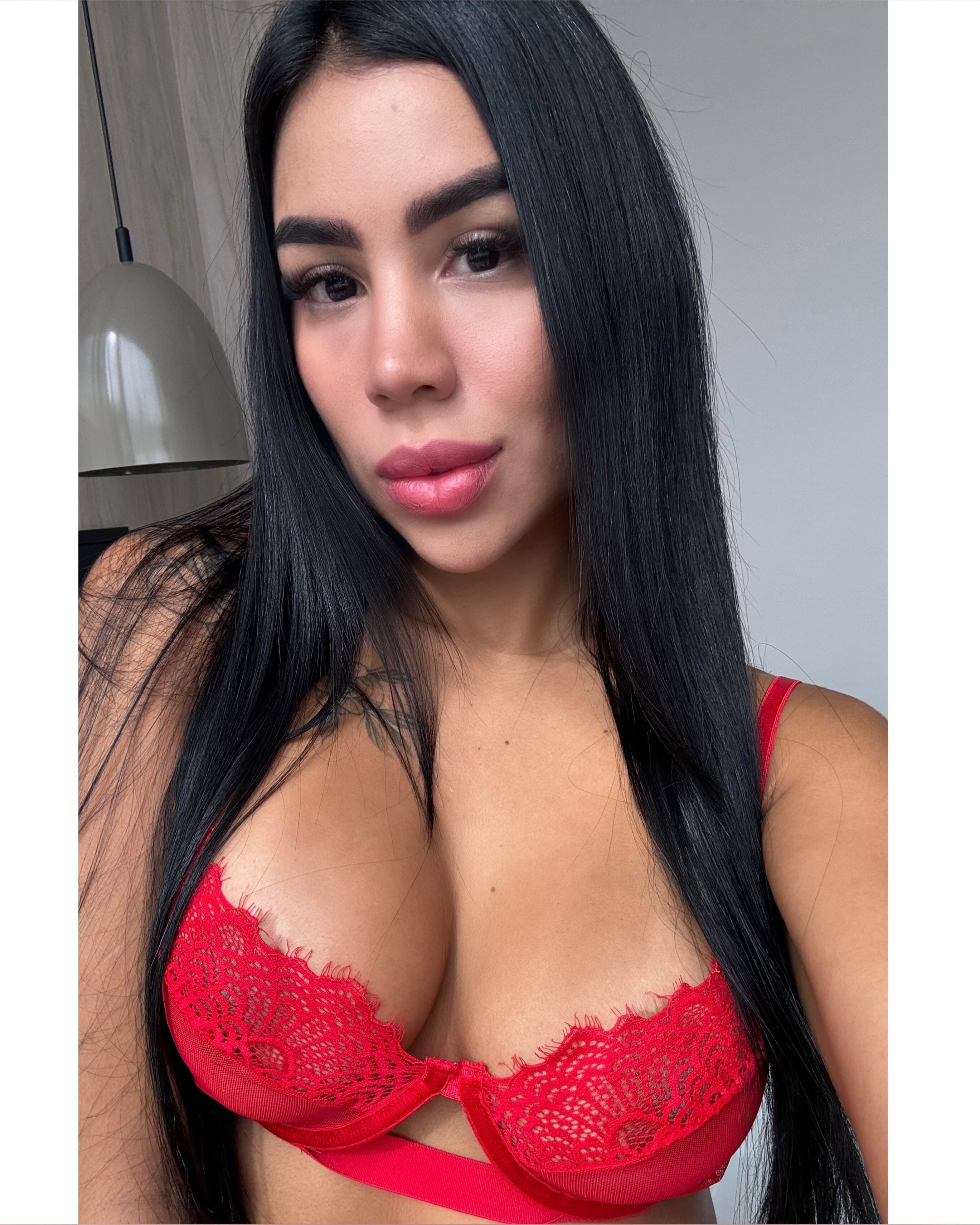 𝓢𝓪𝓵𝓶𝓪  𝓗𝓪𝓭𝓮𝓼☬