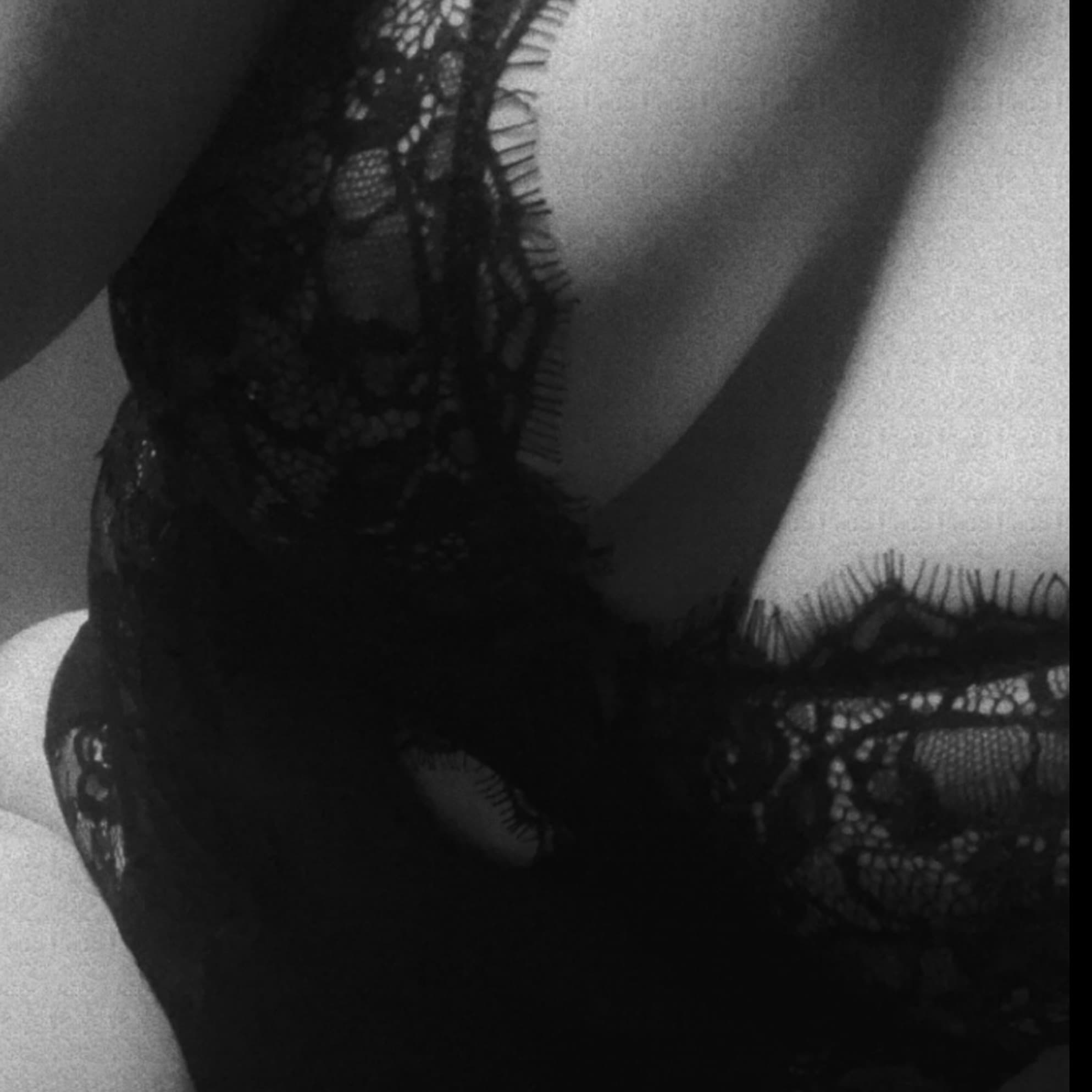 𝐒𝐂𝐀𝐑𝐋𝐄𝐓𝐓 𝐘𝐀𝐓𝐄𝐒 🌹