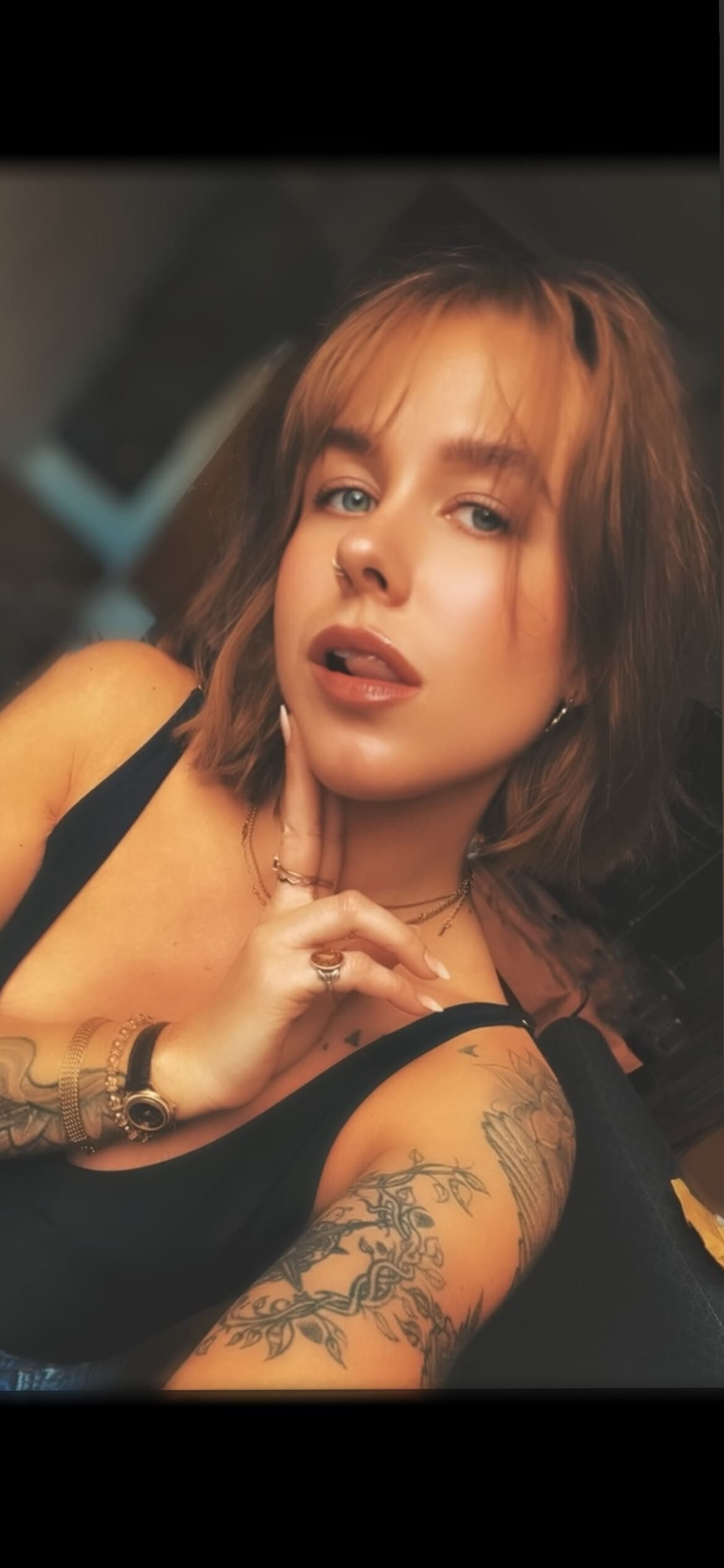 The Alluring Raquelle