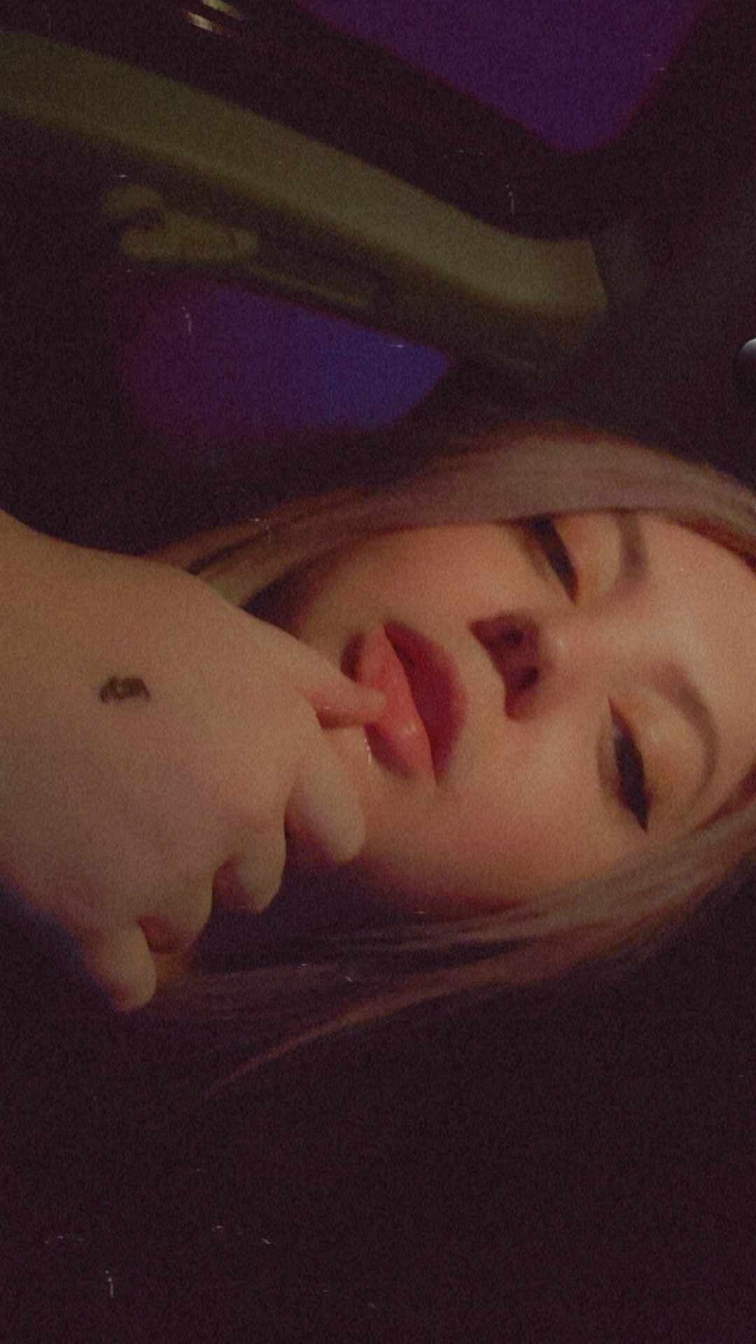 🌹𝗖𝗵𝗲𝗰𝗸 𝗺𝗲𝘀𝘀𝗮𝗴𝗲𝘀 𝗳𝗼𝗿 𝗺𝘆 𝗻𝘂𝗱𝗲𝘀🌹